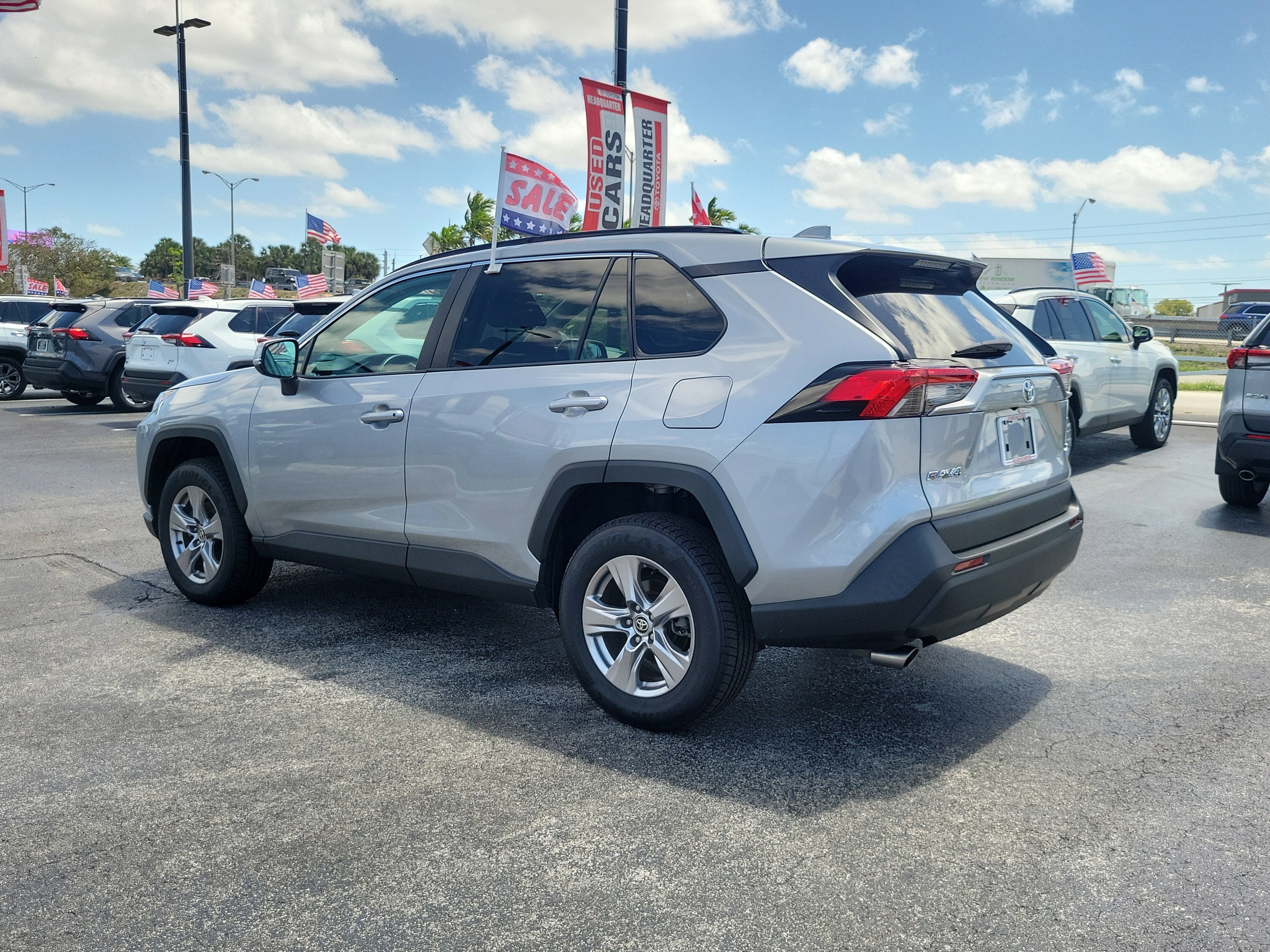 2022 Toyota RAV4 XLE