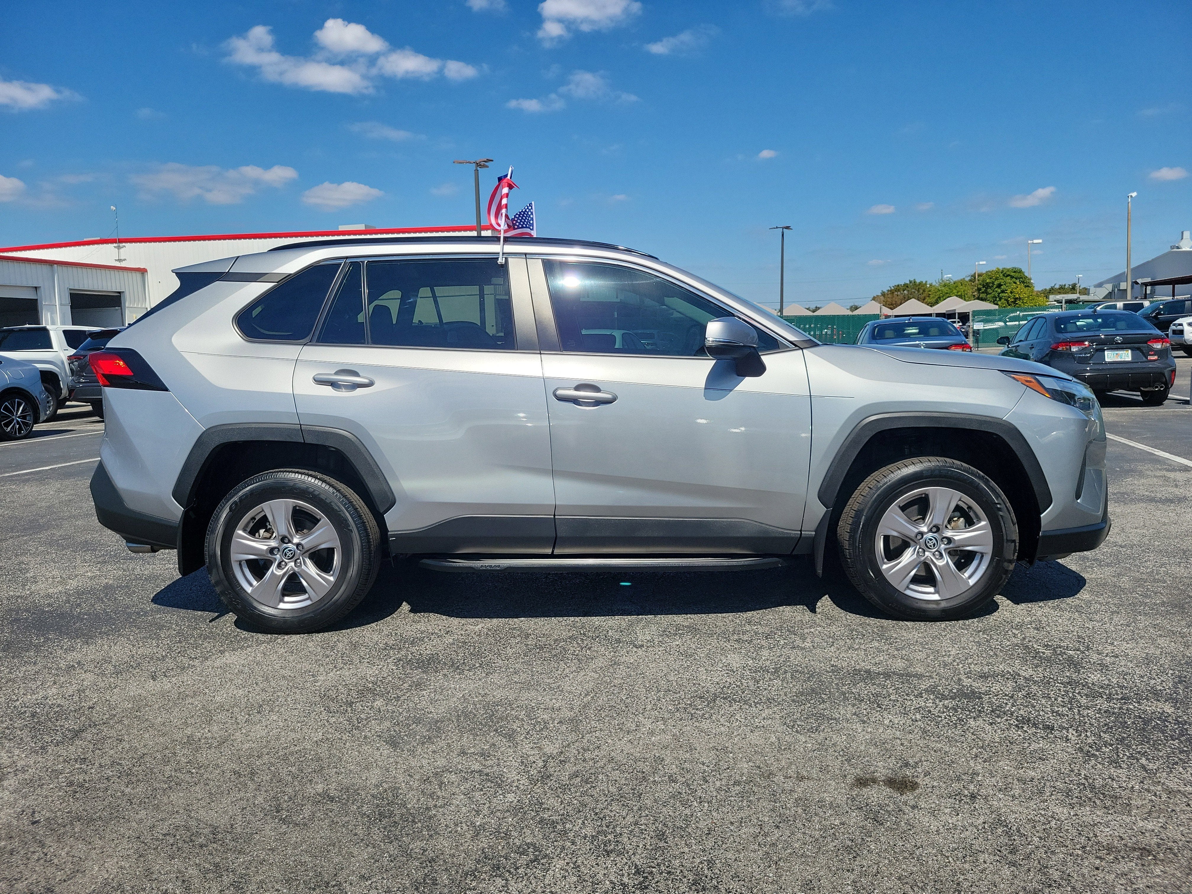 2023 Toyota RAV4 XLE