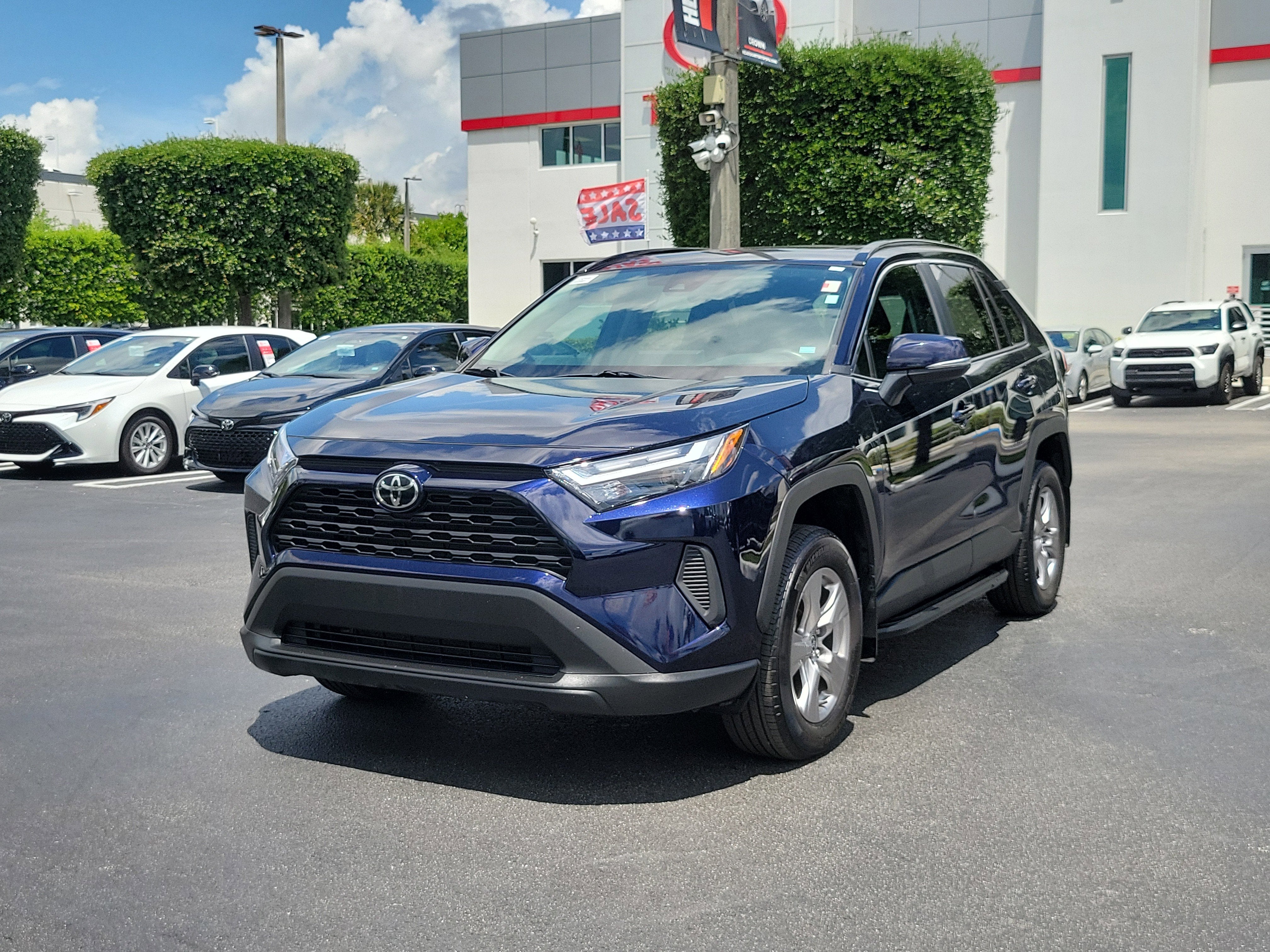 2023 Toyota RAV4 XLE