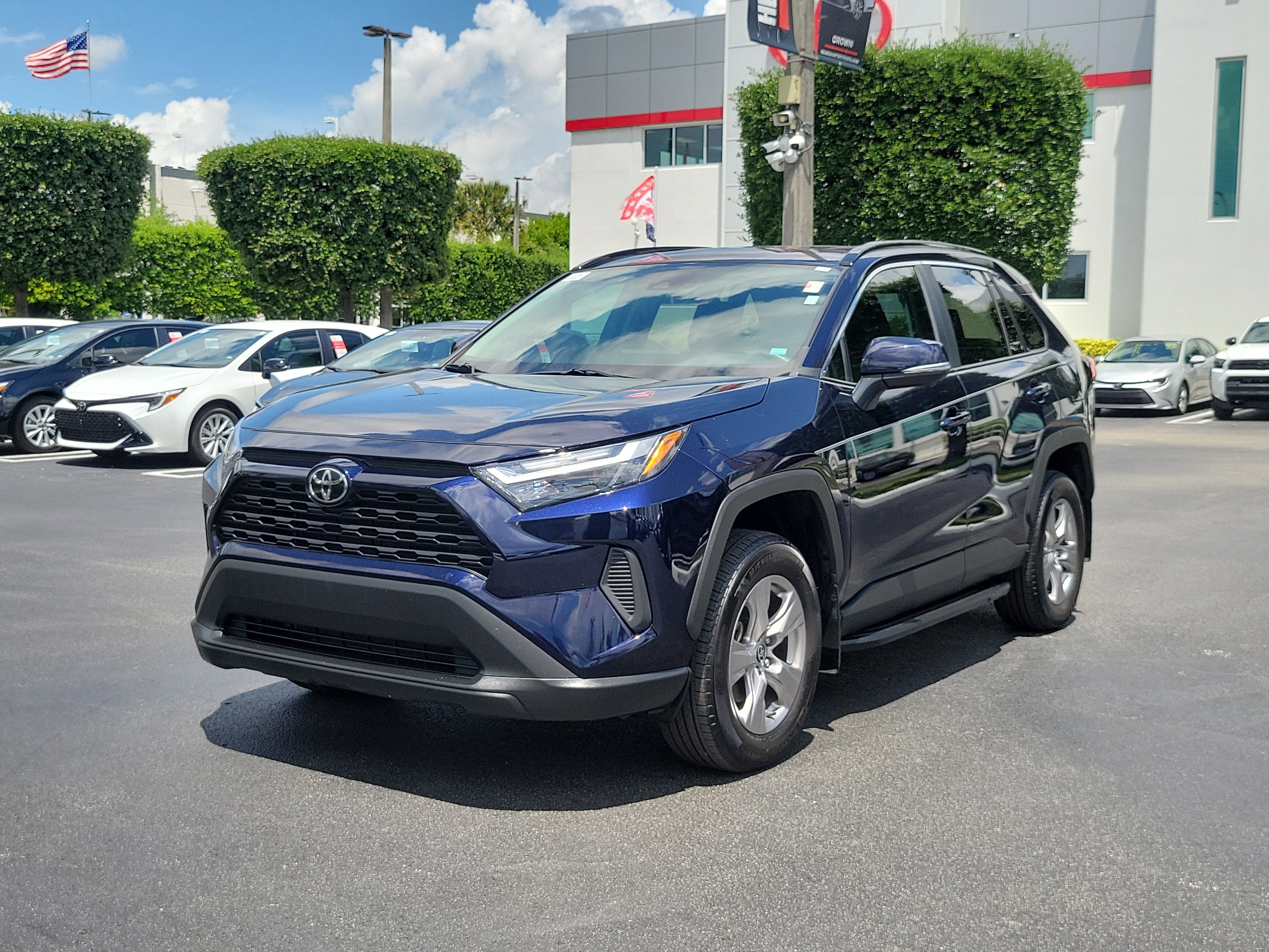 2023 Toyota RAV4 XLE