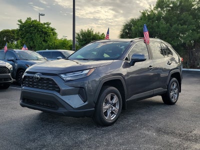 2024 Toyota RAV4 XLE