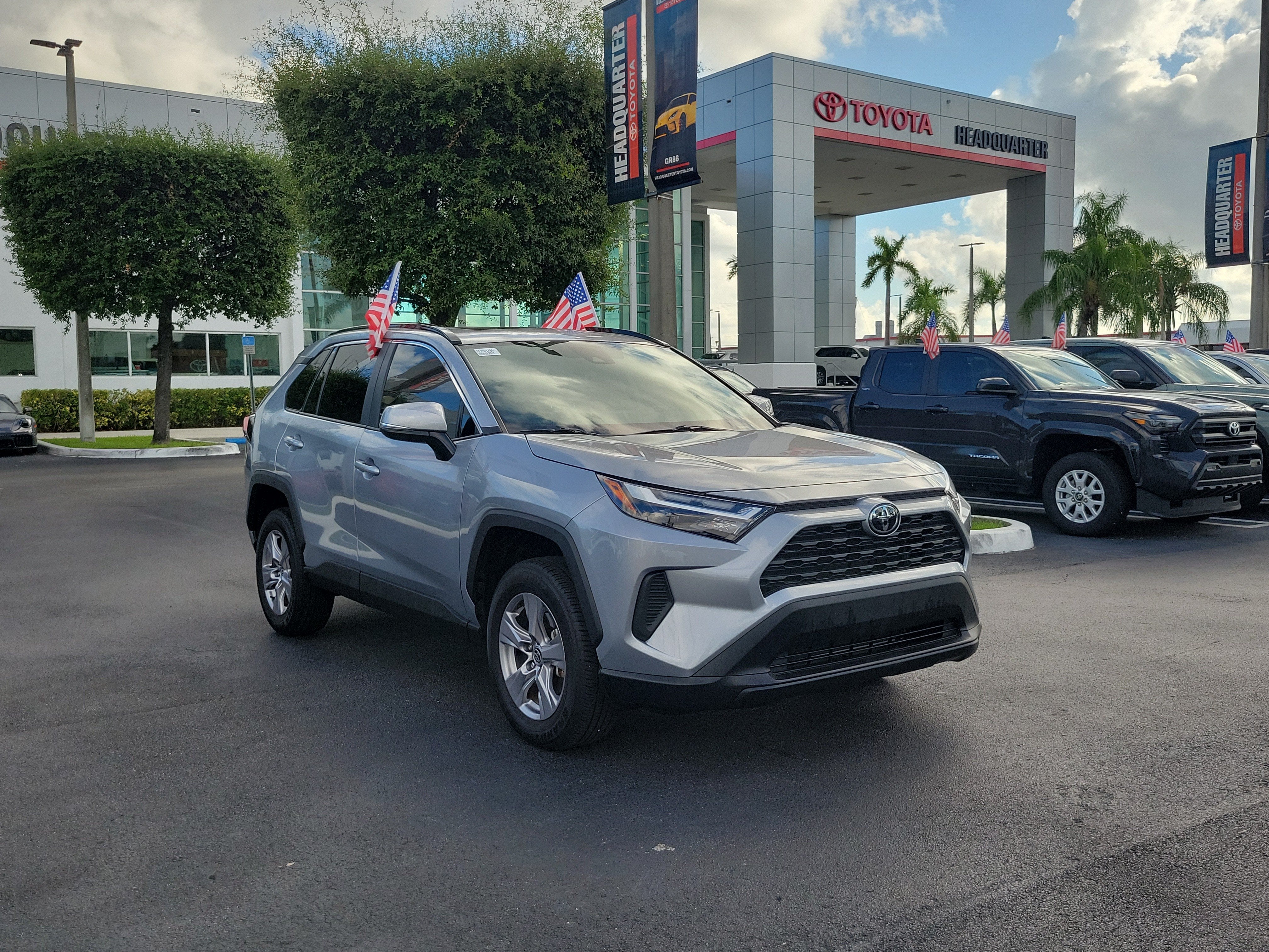 2025 Toyota RAV4 XLE