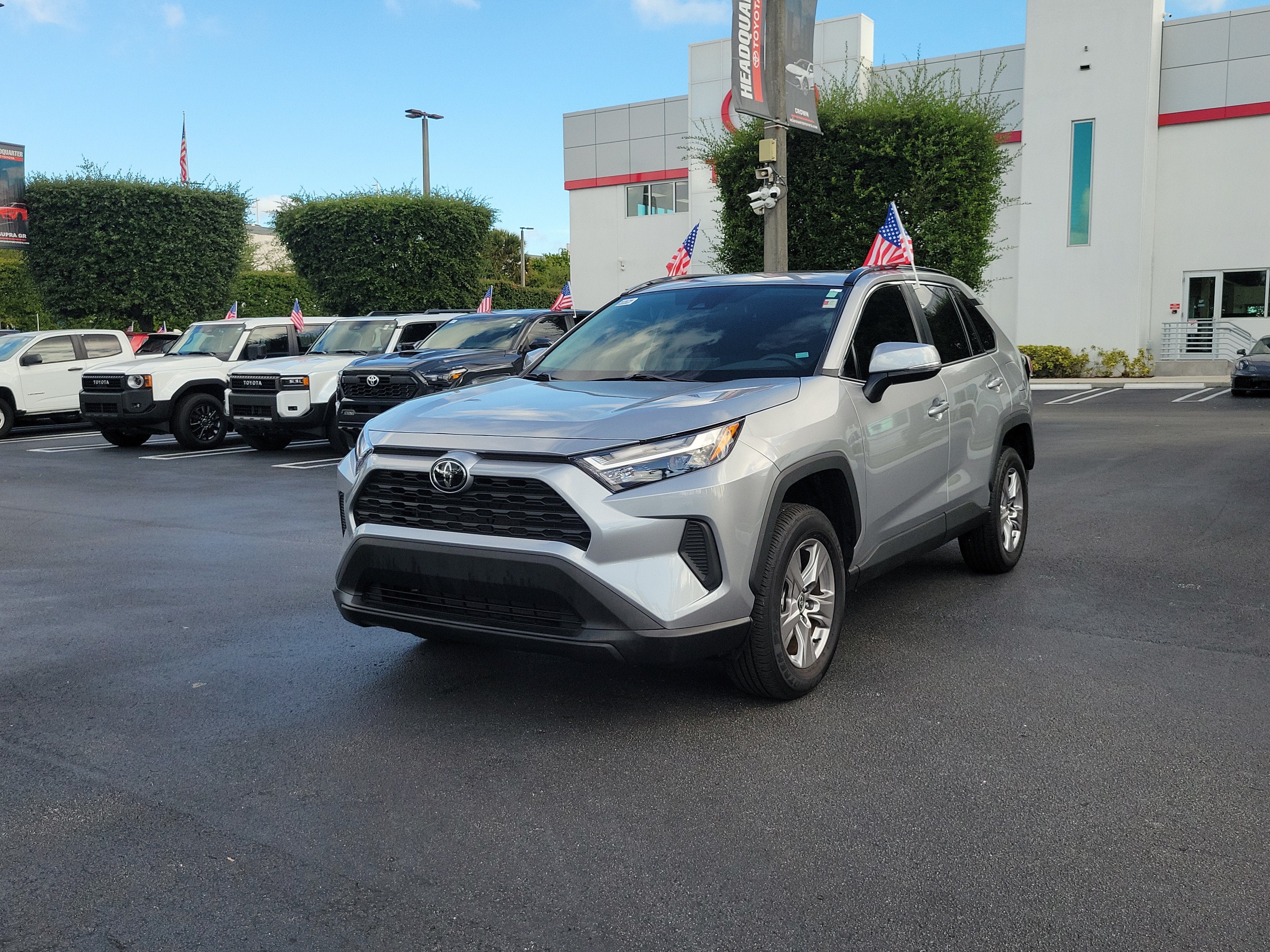 2025 Toyota RAV4 XLE