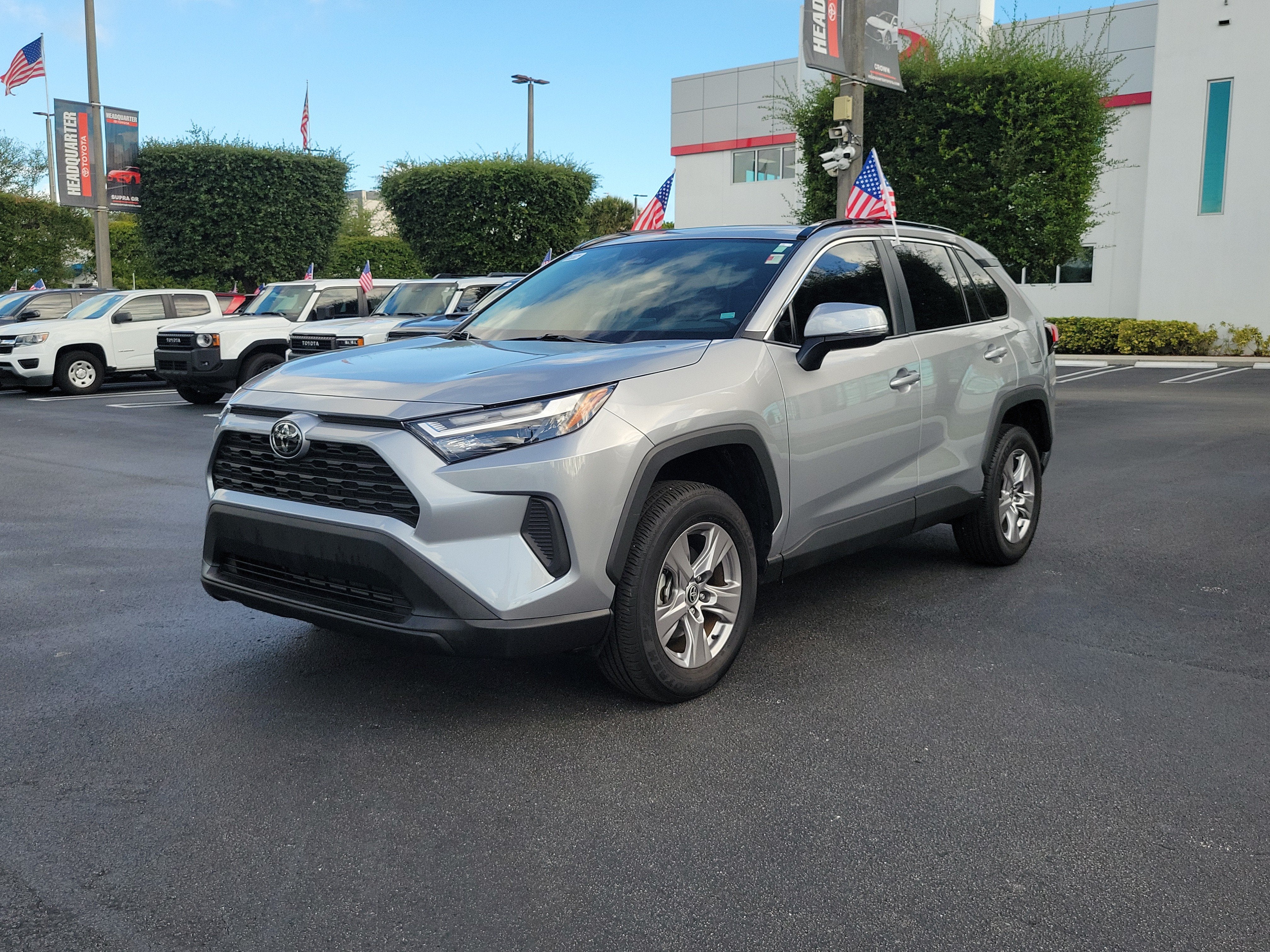 2025 Toyota RAV4 XLE