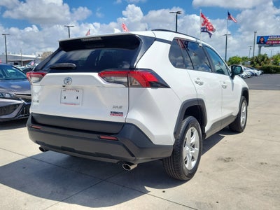 2020 Toyota RAV4 XLE