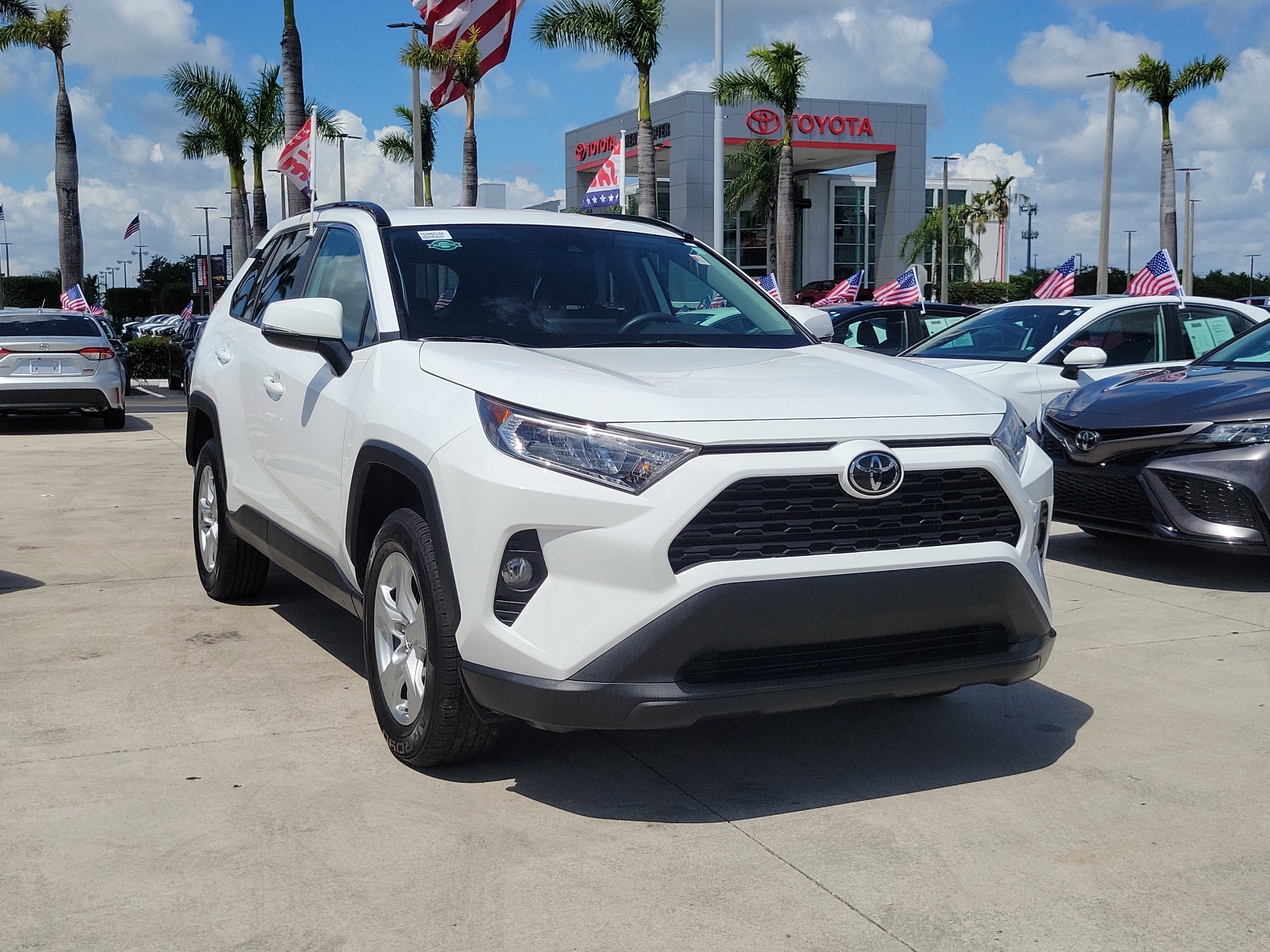 2020 Toyota RAV4 XLE