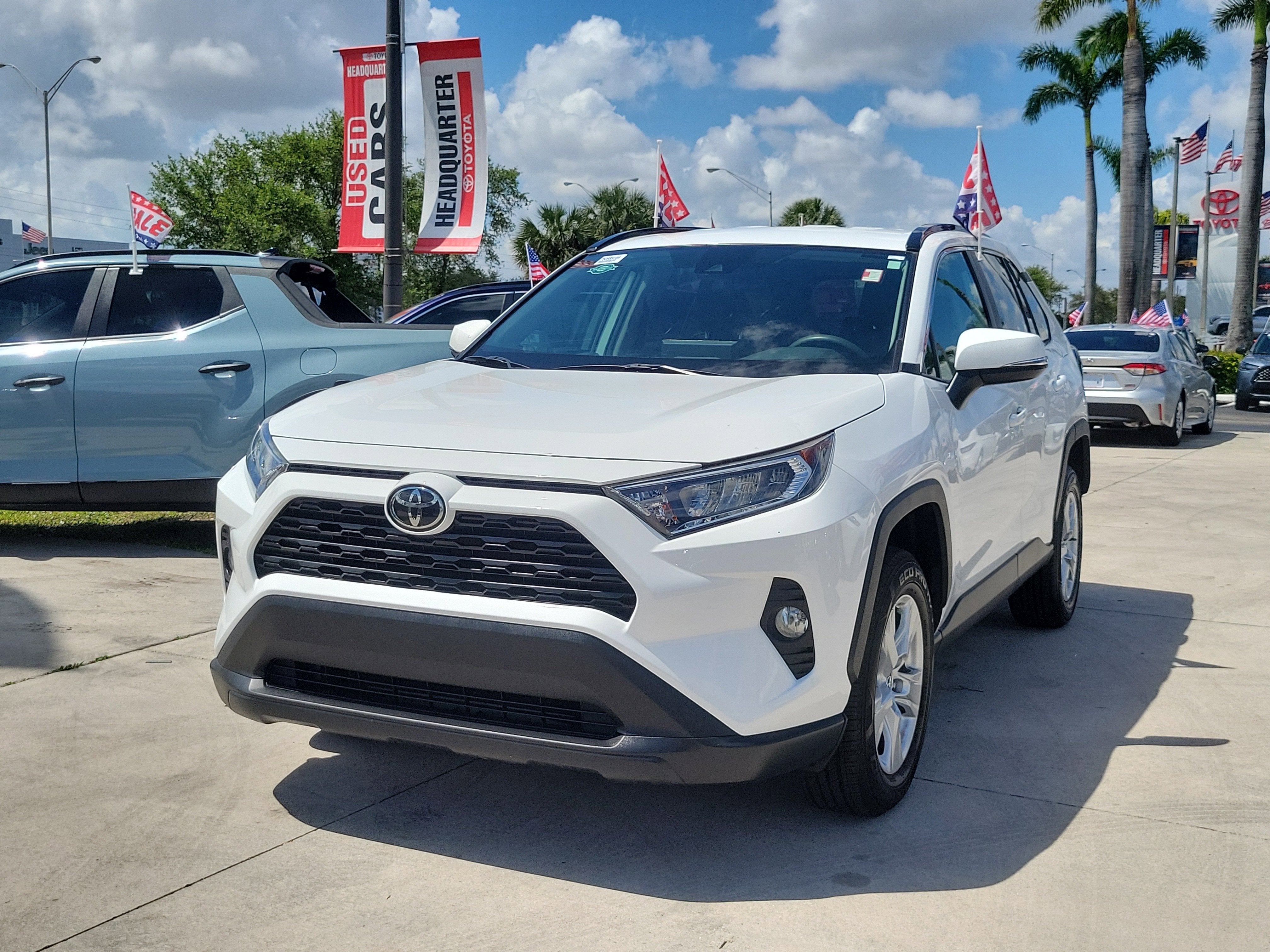 2020 Toyota RAV4 XLE