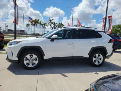 2020 Toyota RAV4 XLE