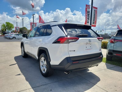 2020 Toyota RAV4 XLE