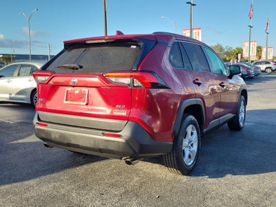 2020 Toyota RAV4 XLE