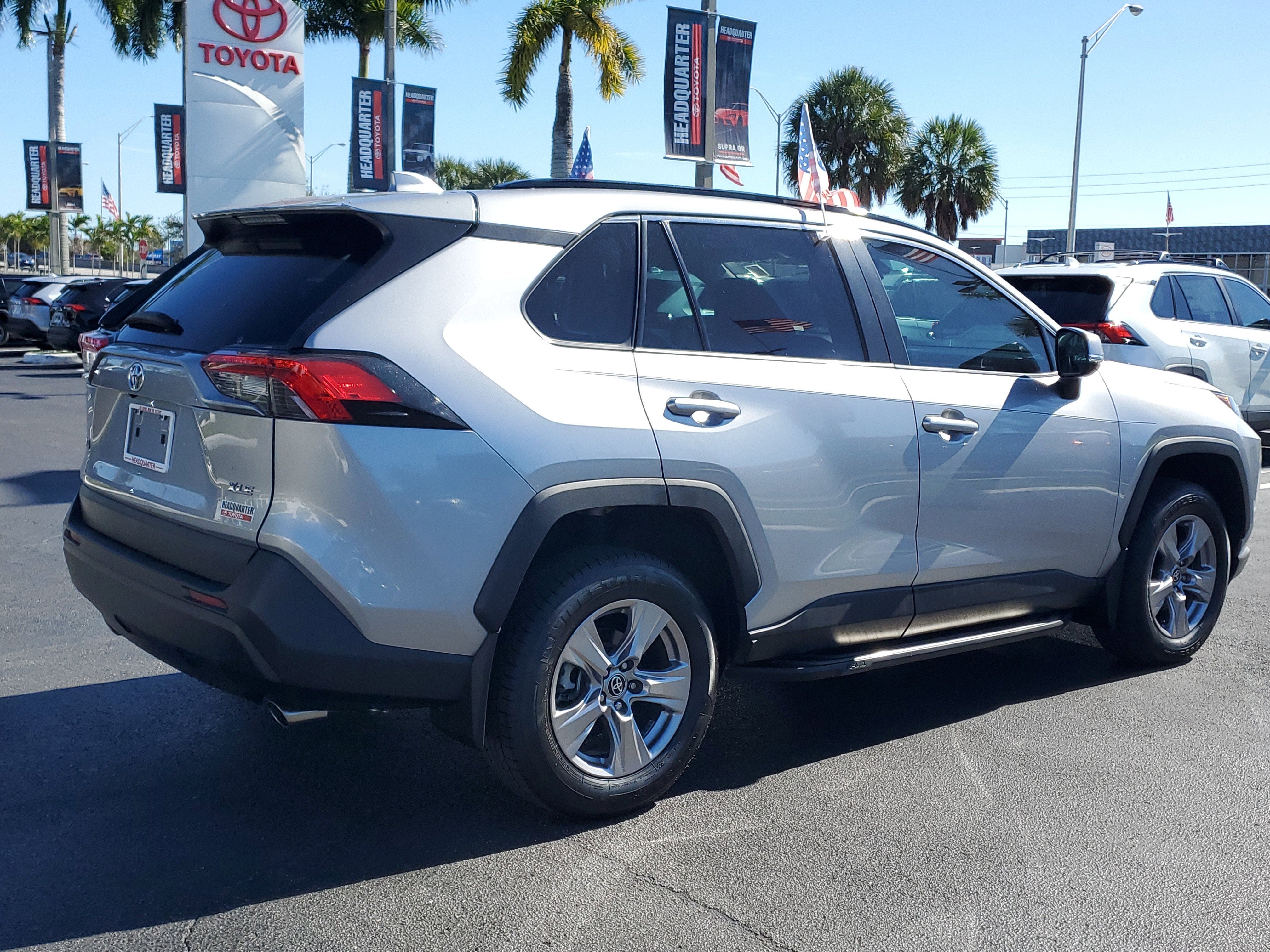 2022 Toyota RAV4 XLE