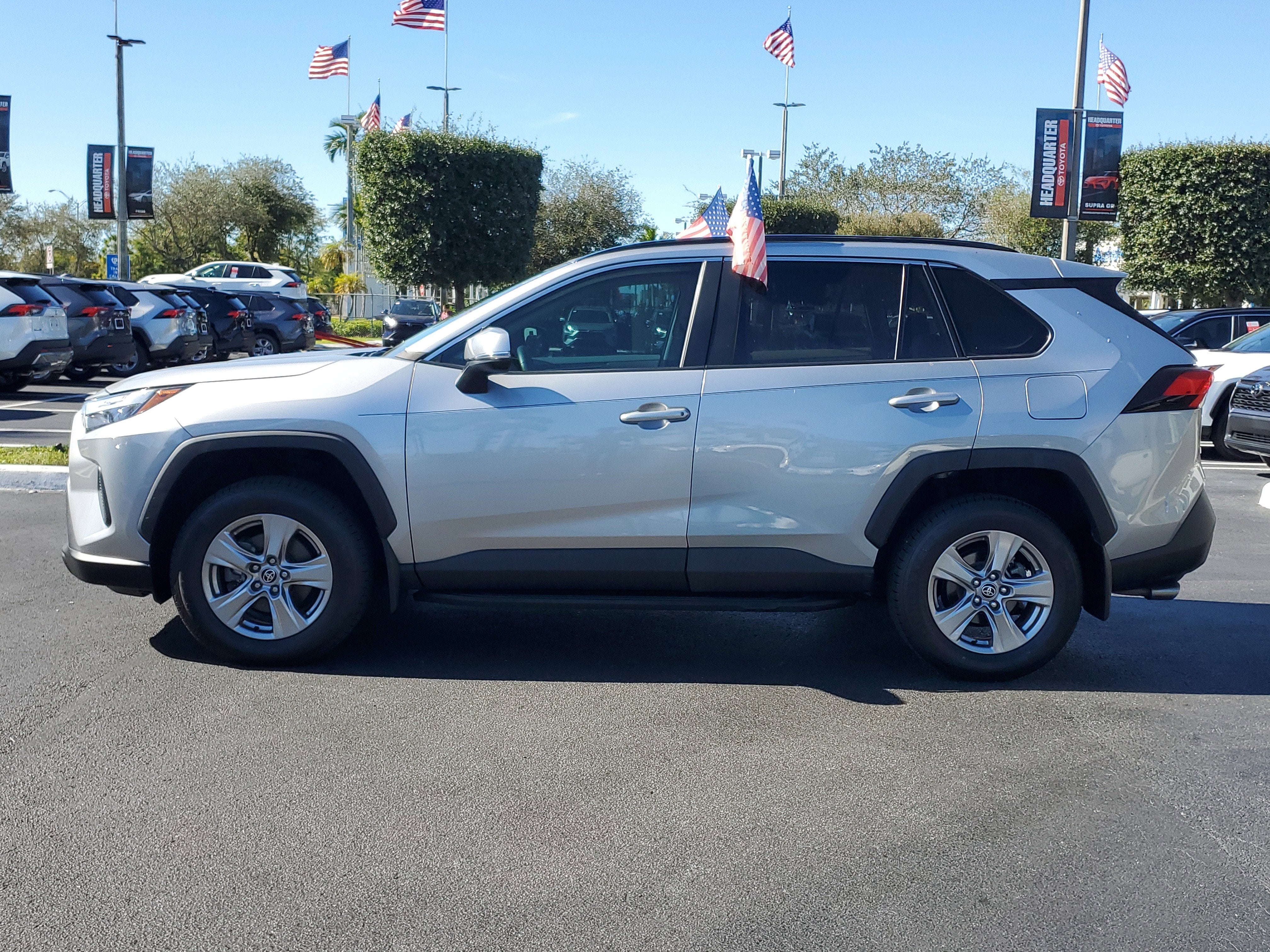 2022 Toyota RAV4 XLE