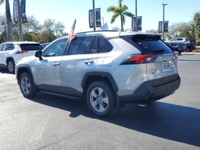 2022 Toyota RAV4 XLE