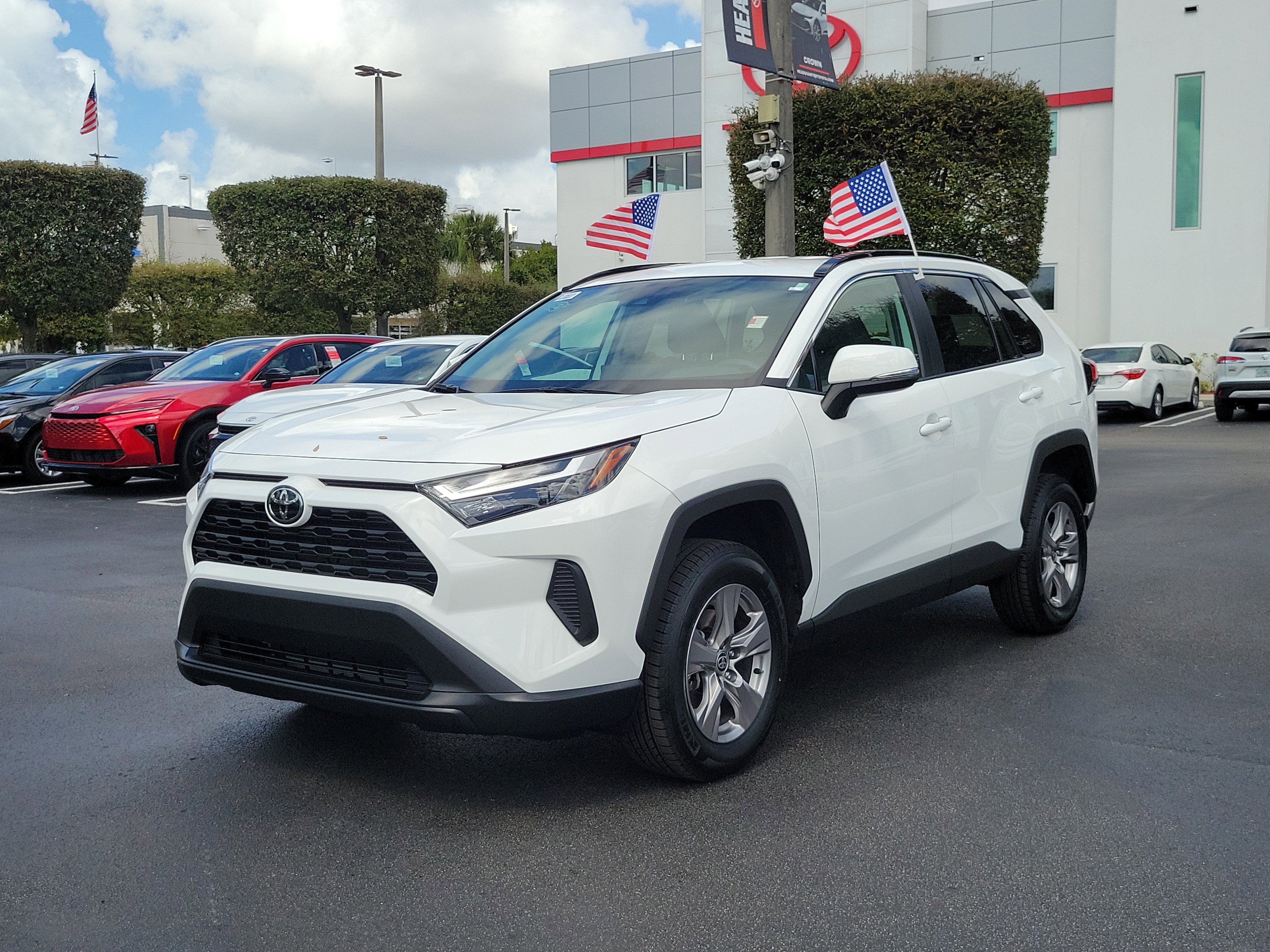 2023 Toyota RAV4 XLE