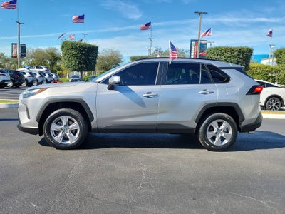 2023 Toyota RAV4 XLE