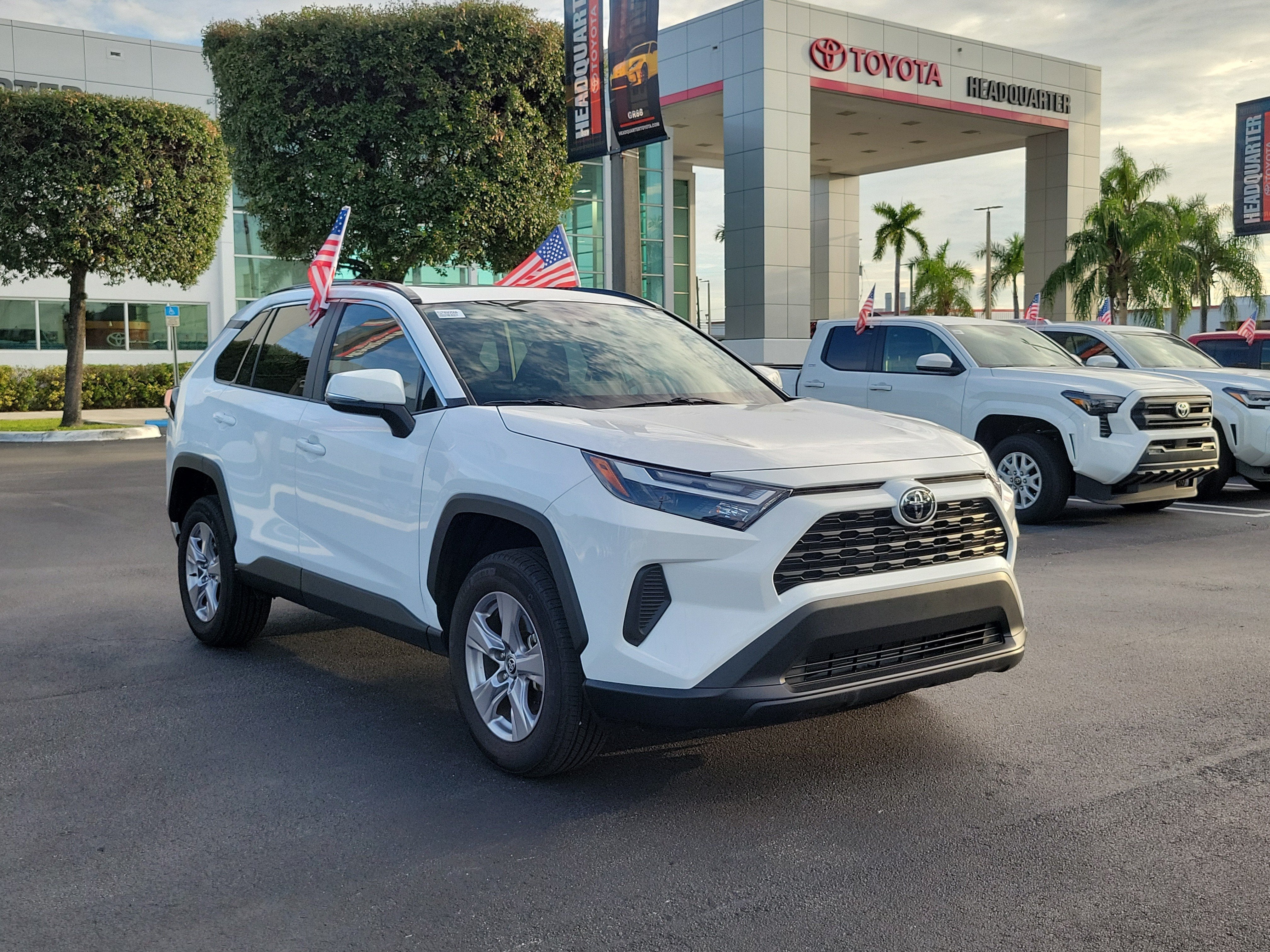 2025 Toyota RAV4 XLE