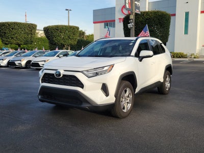 2025 Toyota RAV4 XLE