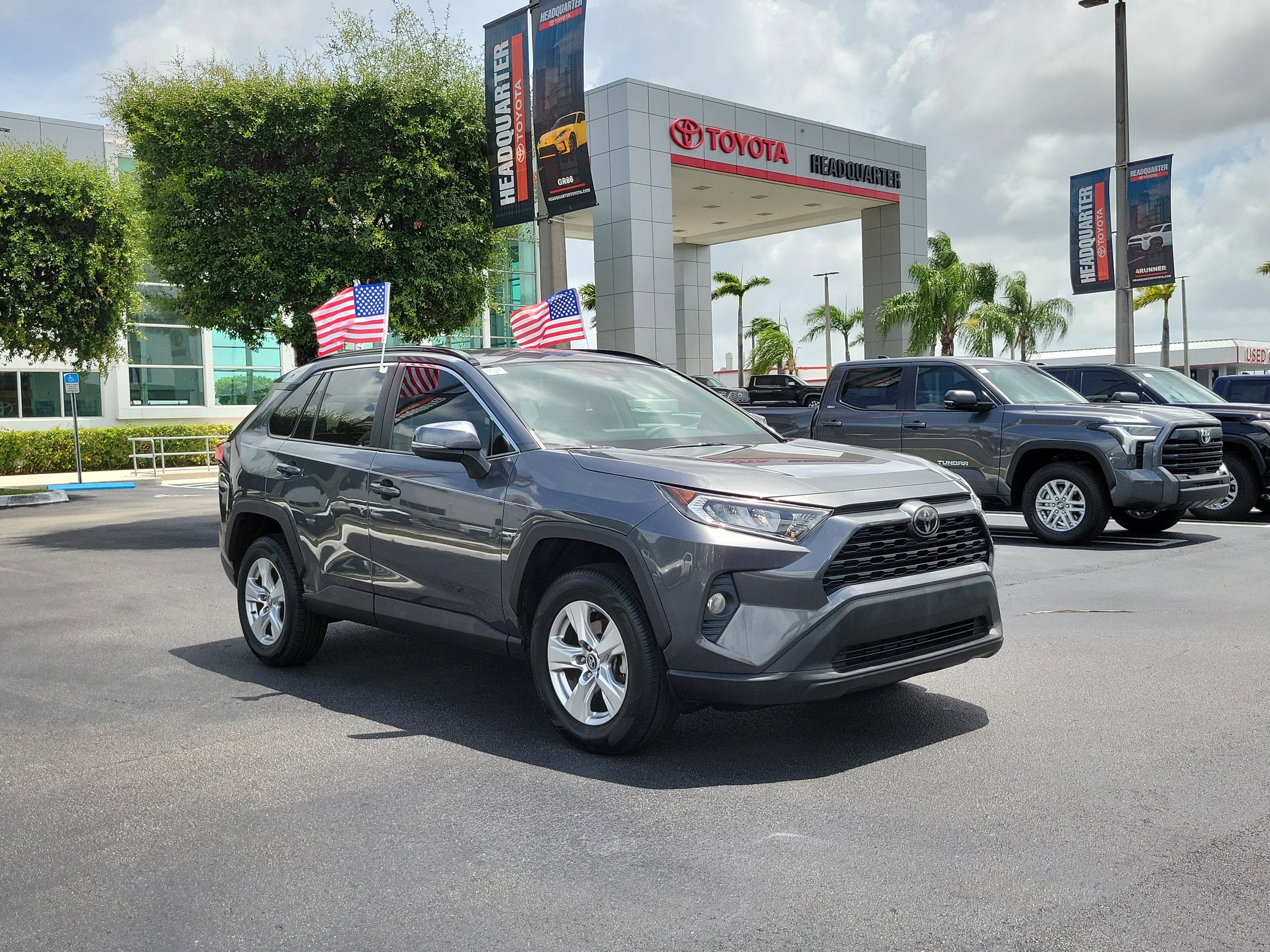 2020 Toyota RAV4 XLE