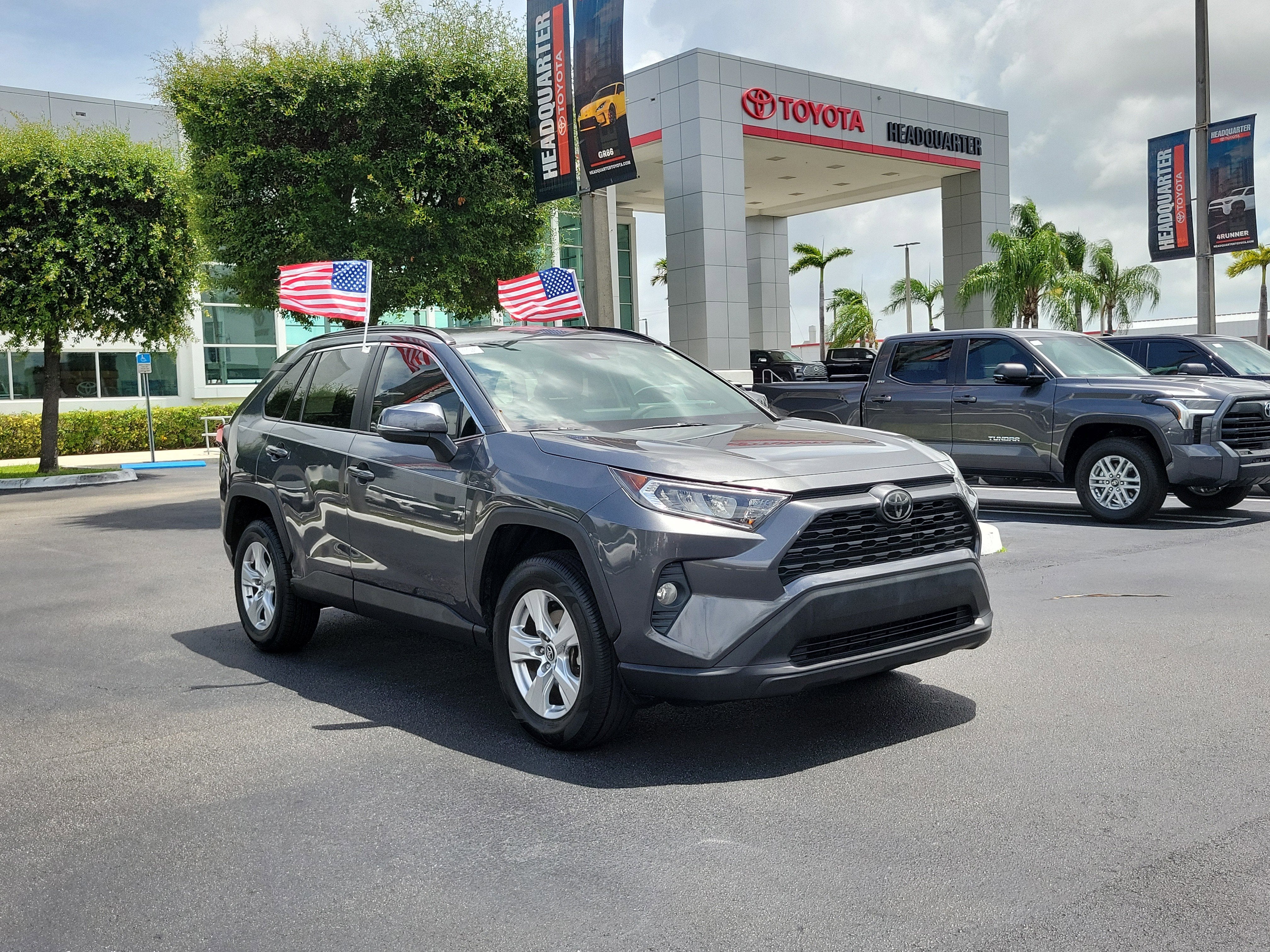2020 Toyota RAV4 XLE