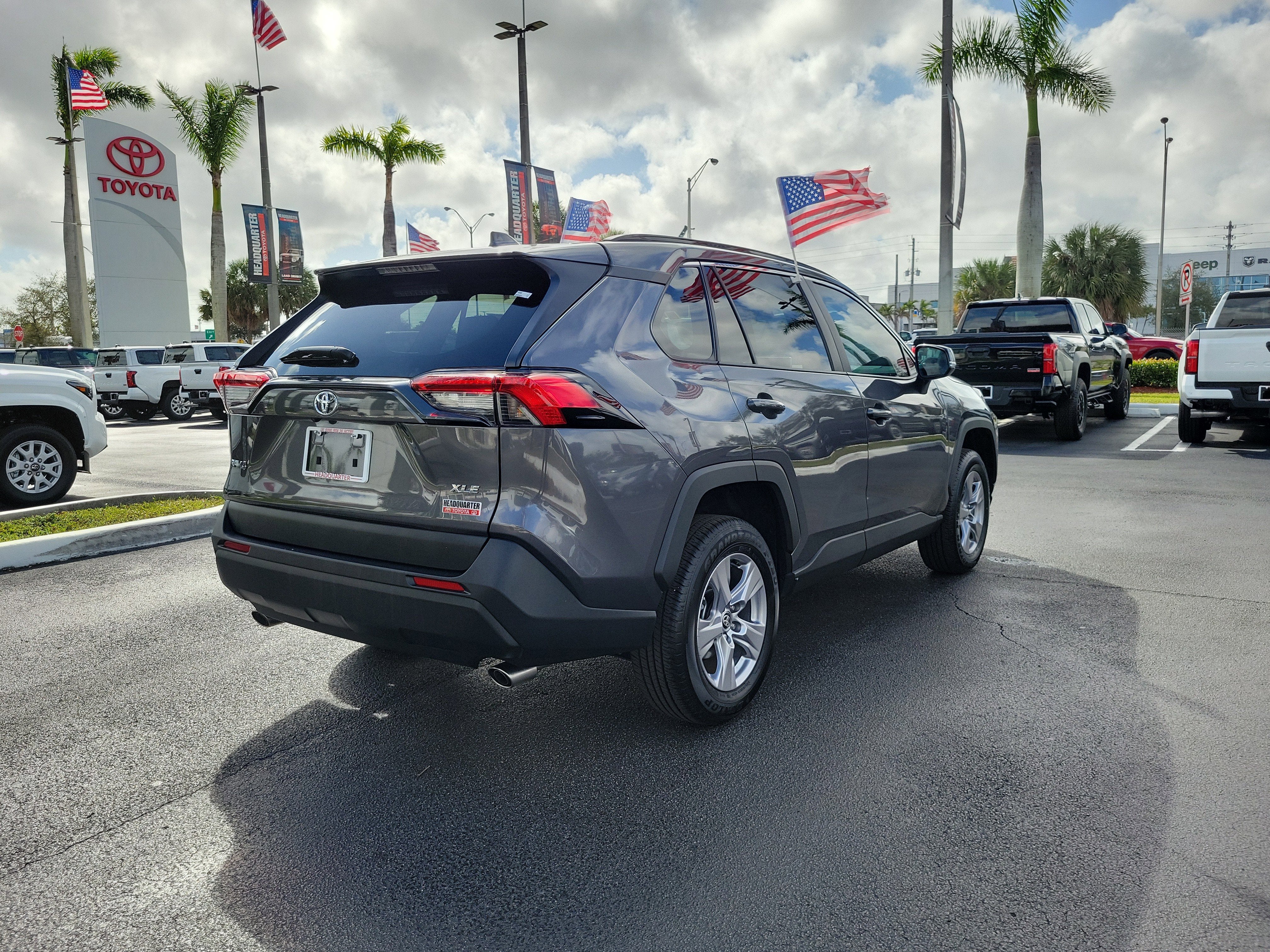 2025 Toyota RAV4 XLE