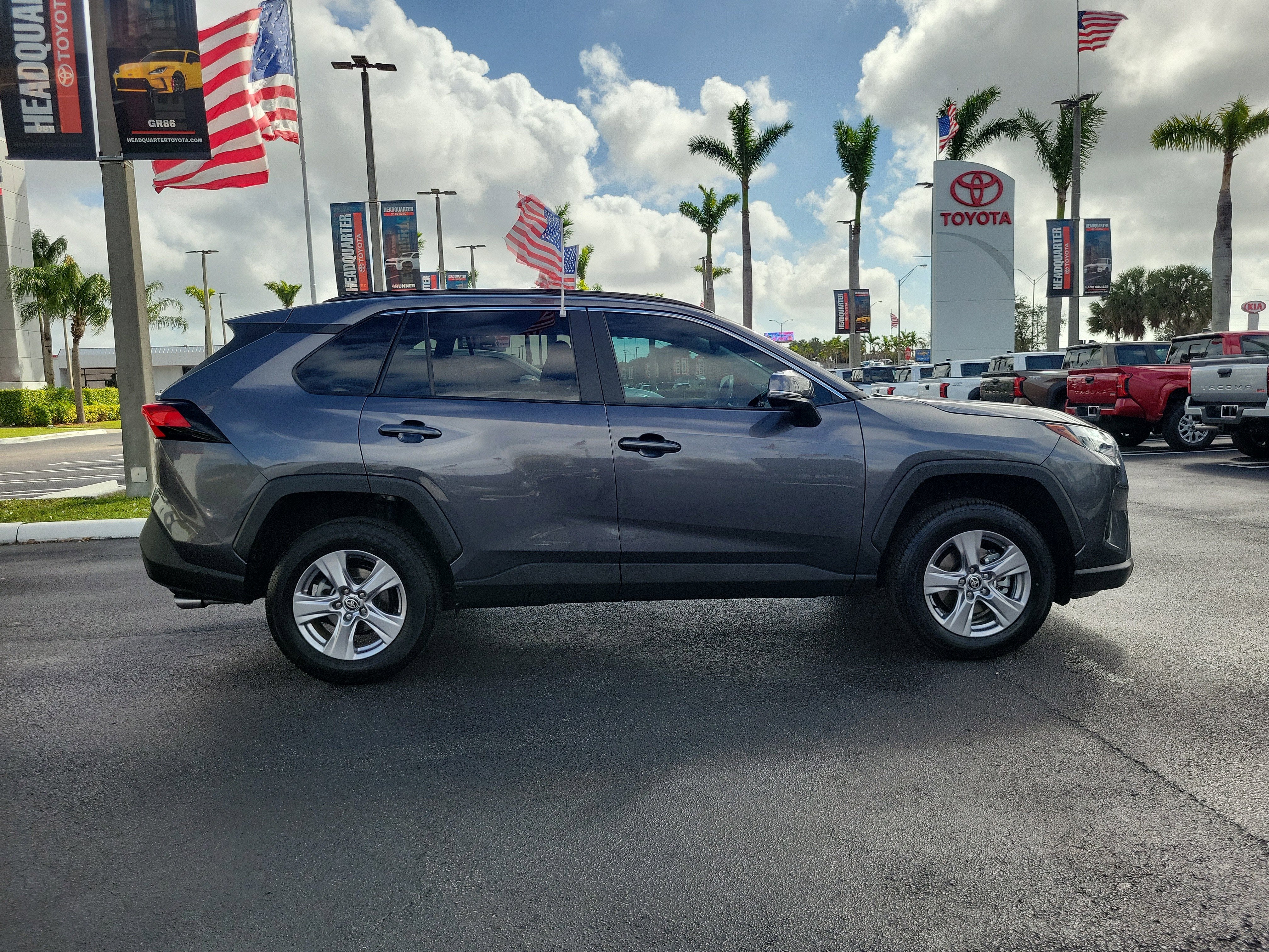 2025 Toyota RAV4 XLE