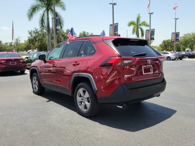 2022 Toyota RAV4 XLE