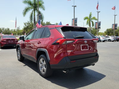 2022 Toyota RAV4 XLE
