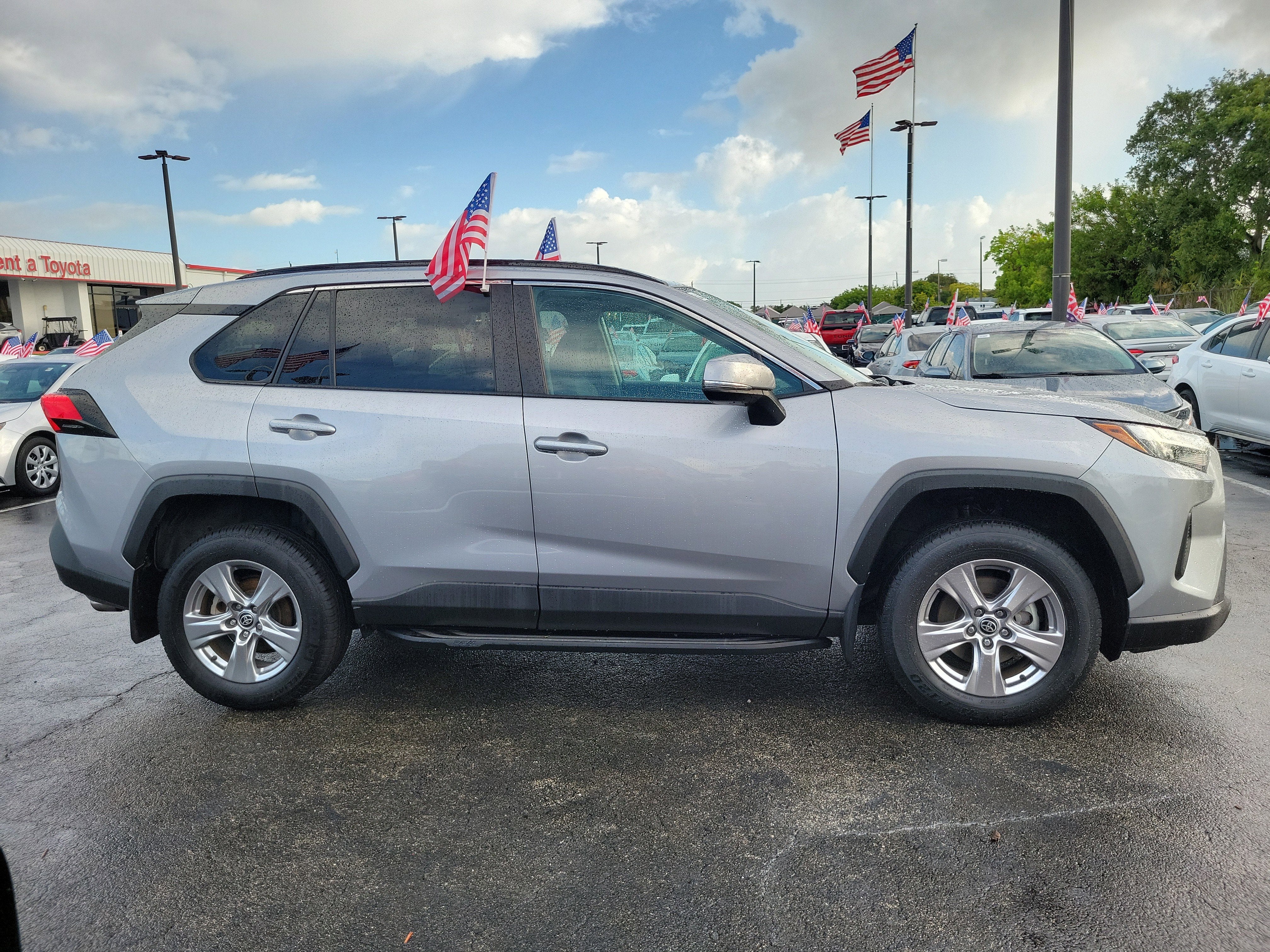 2023 Toyota RAV4 XLE