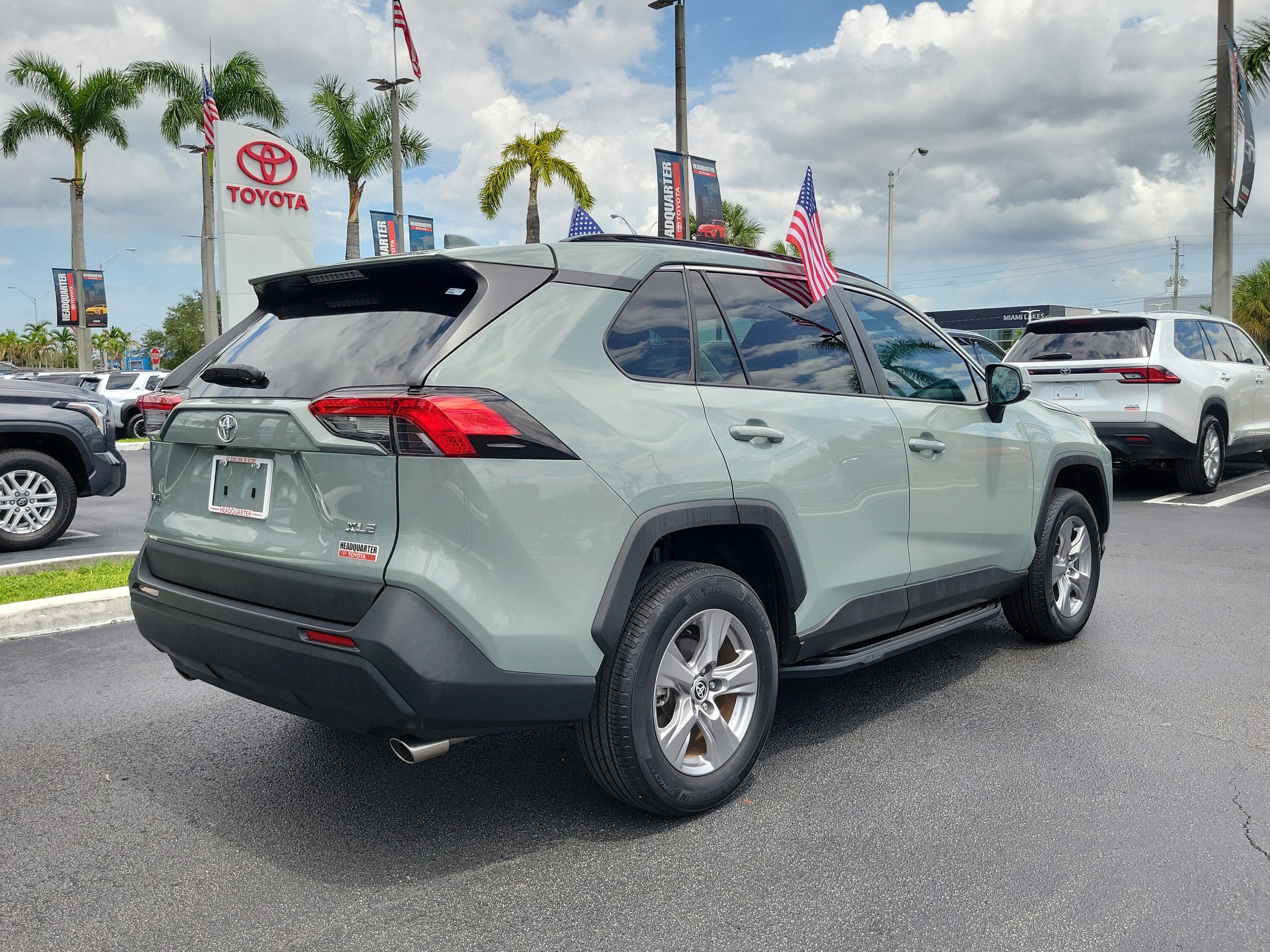 2023 Toyota RAV4 XLE