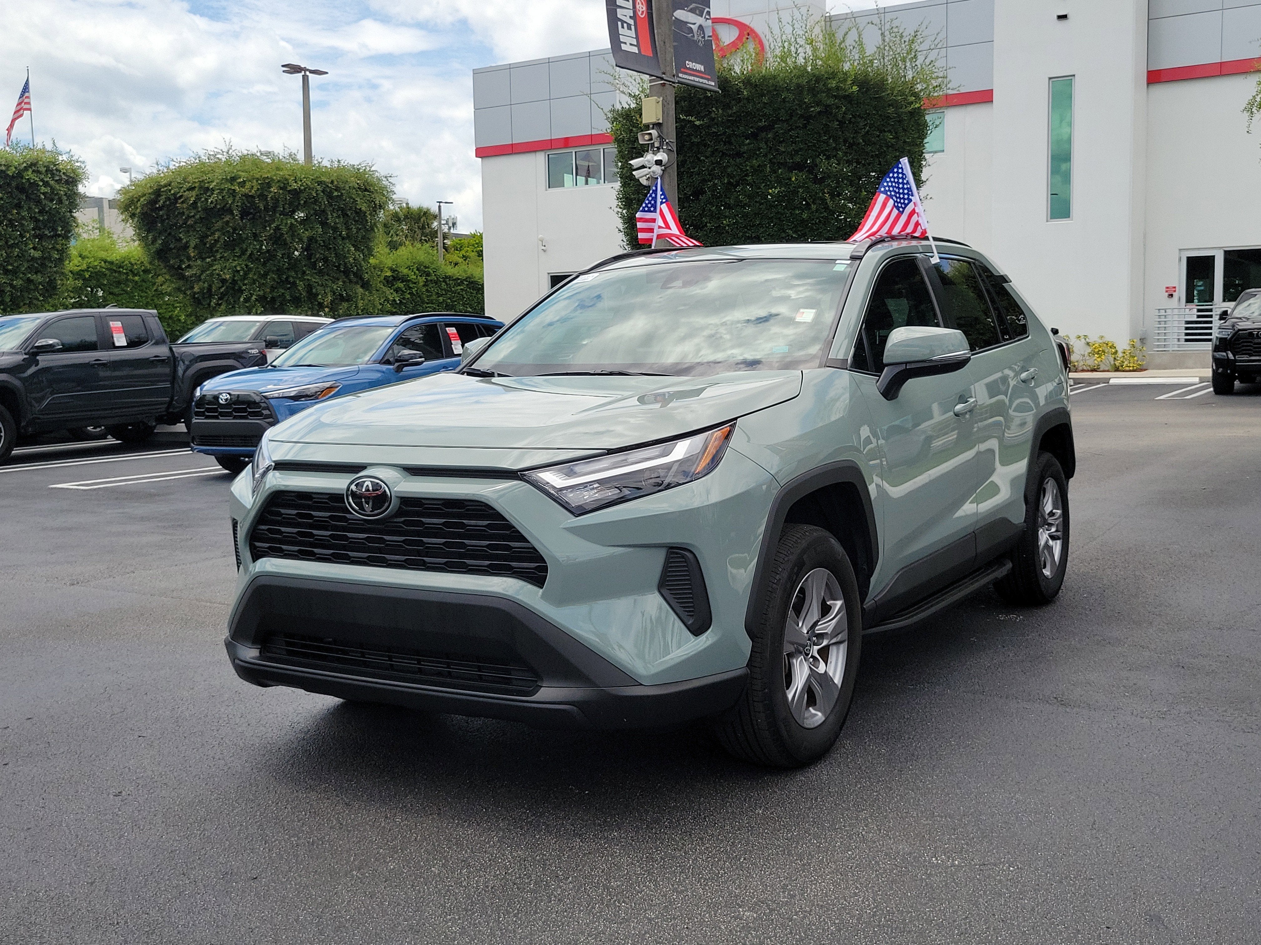 2023 Toyota RAV4 XLE