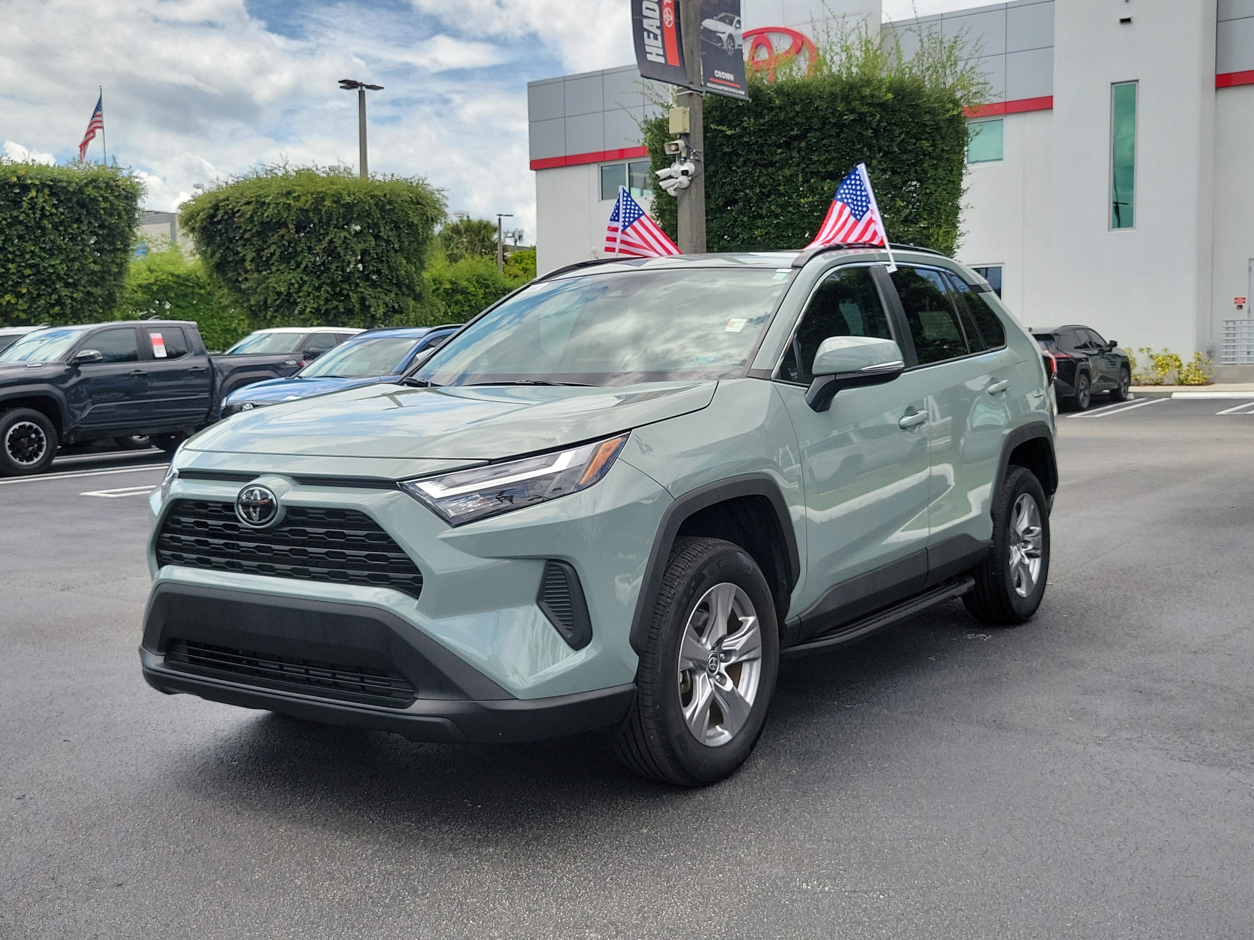 2023 Toyota RAV4 XLE