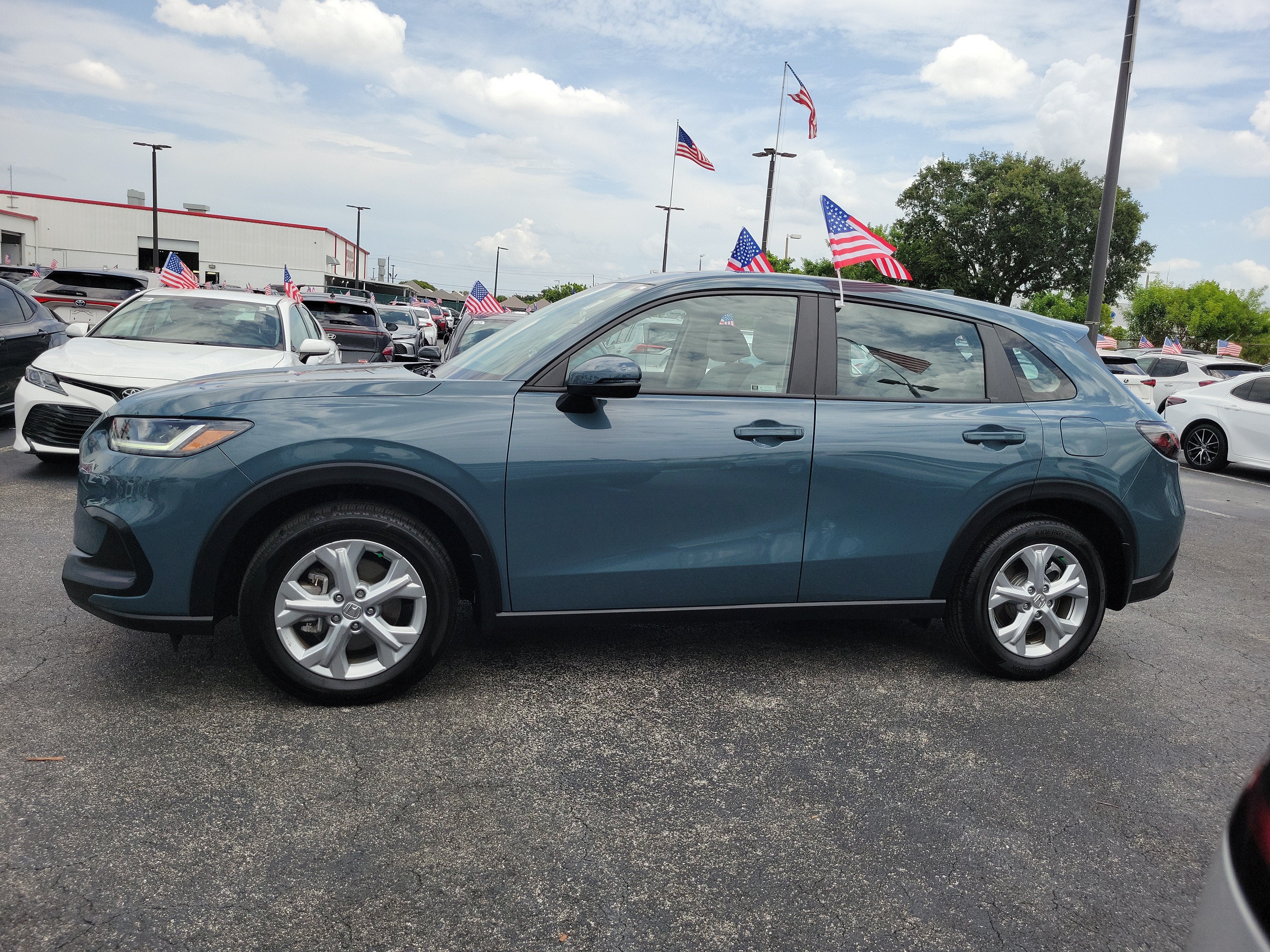 2025 Honda HR-V LX