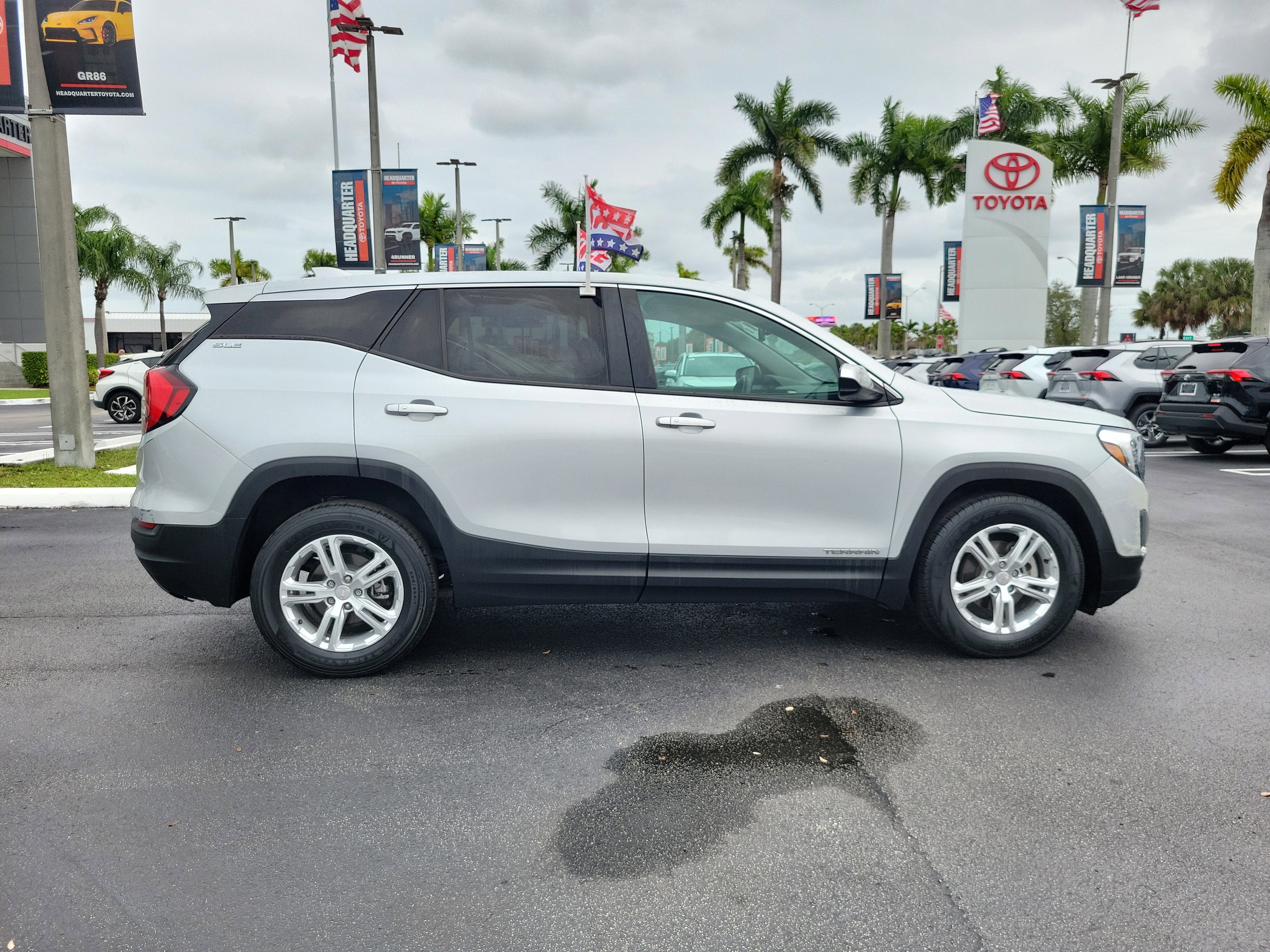 2021 GMC Terrain SLE