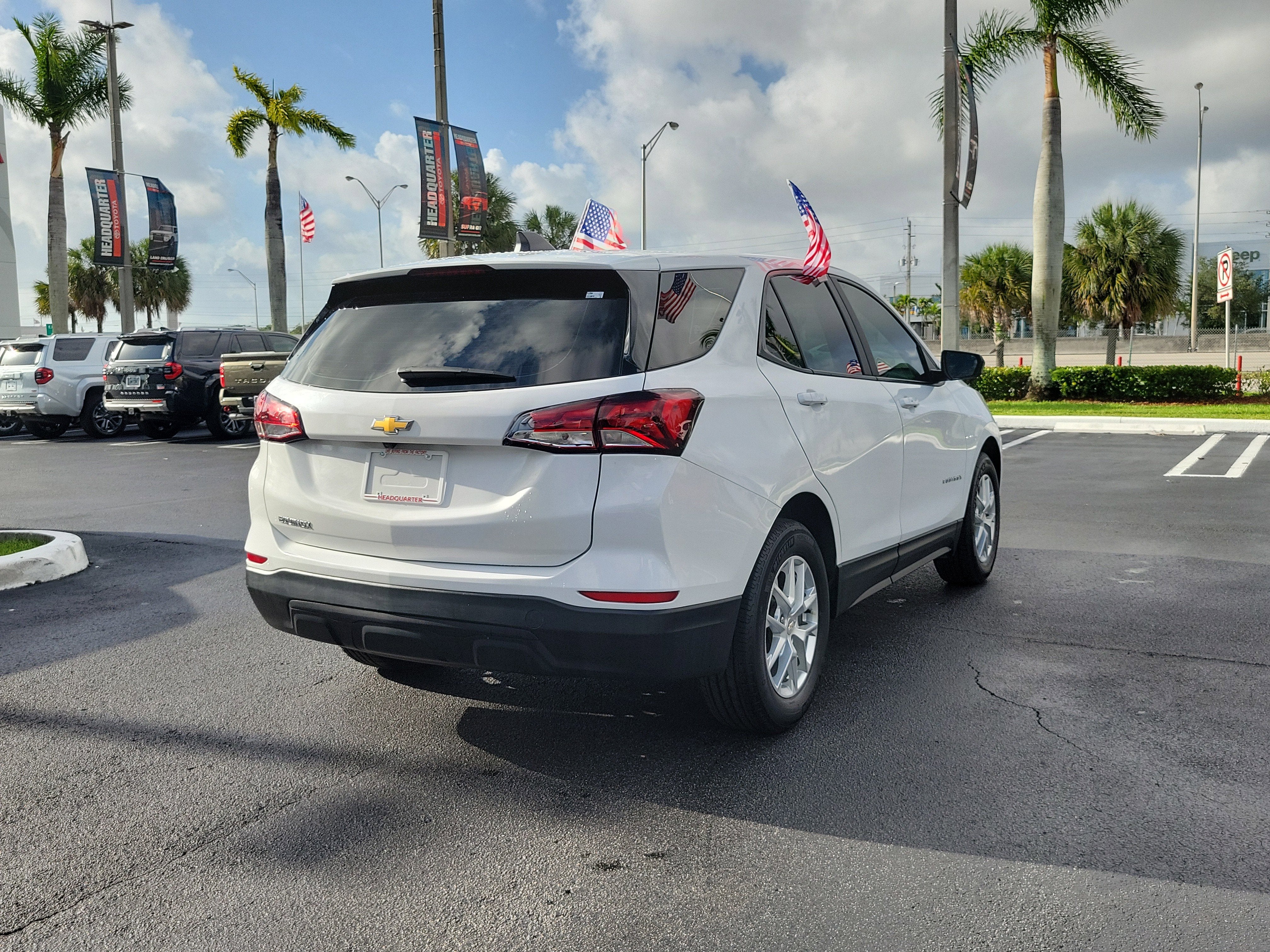 2023 Chevrolet Equinox LS