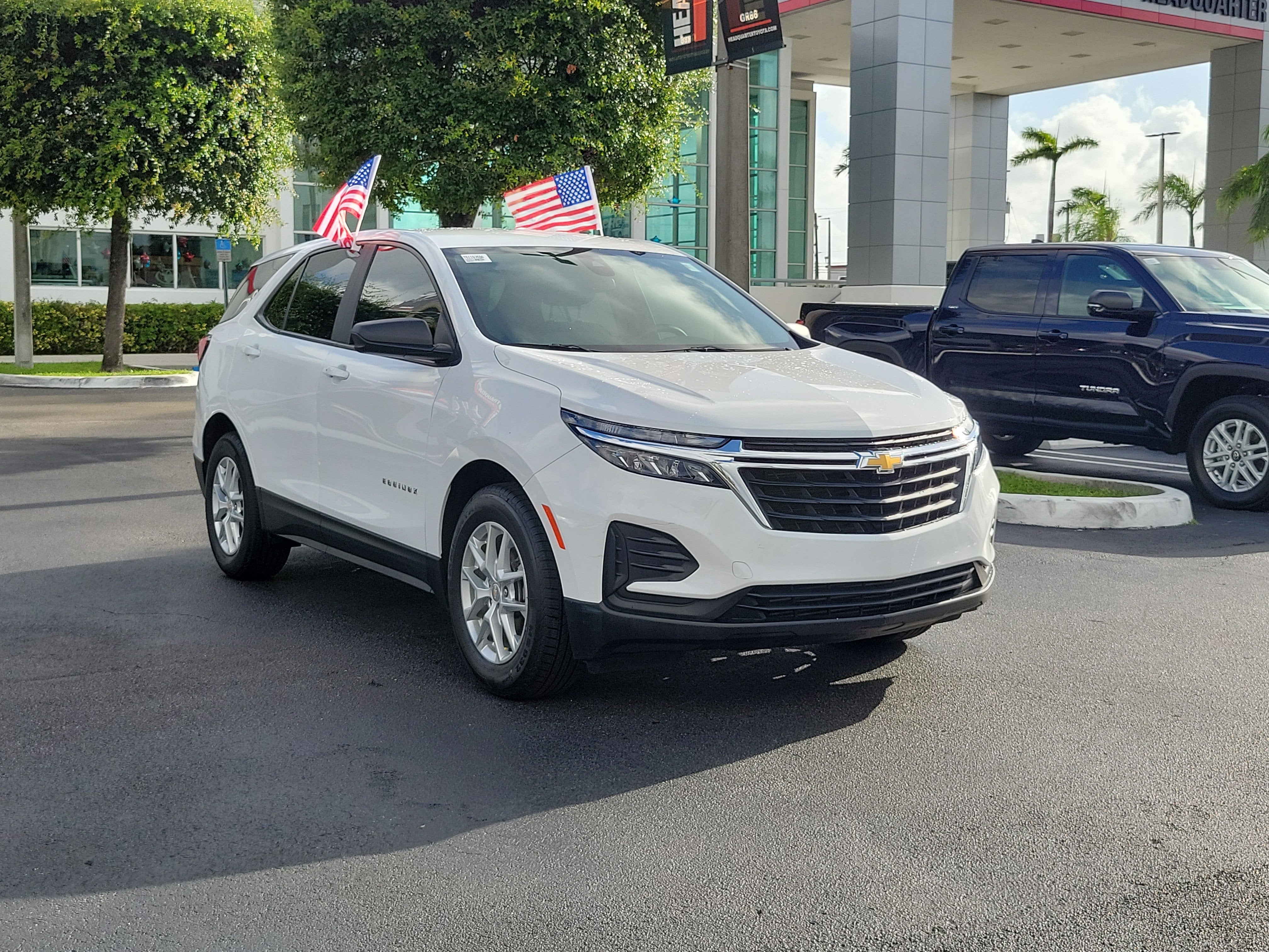 2023 Chevrolet Equinox LS