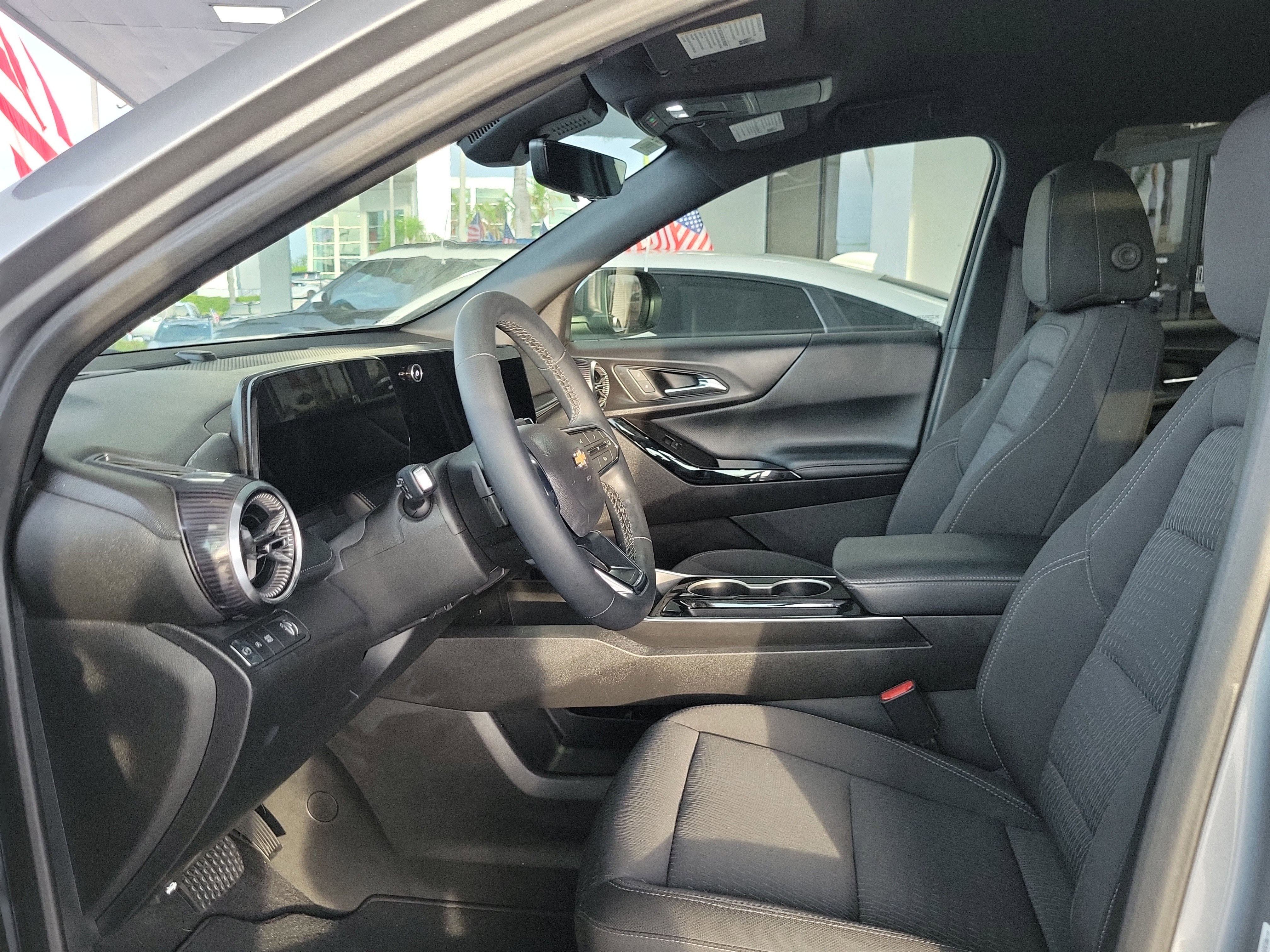 2025 Chevrolet Equinox FWD LT