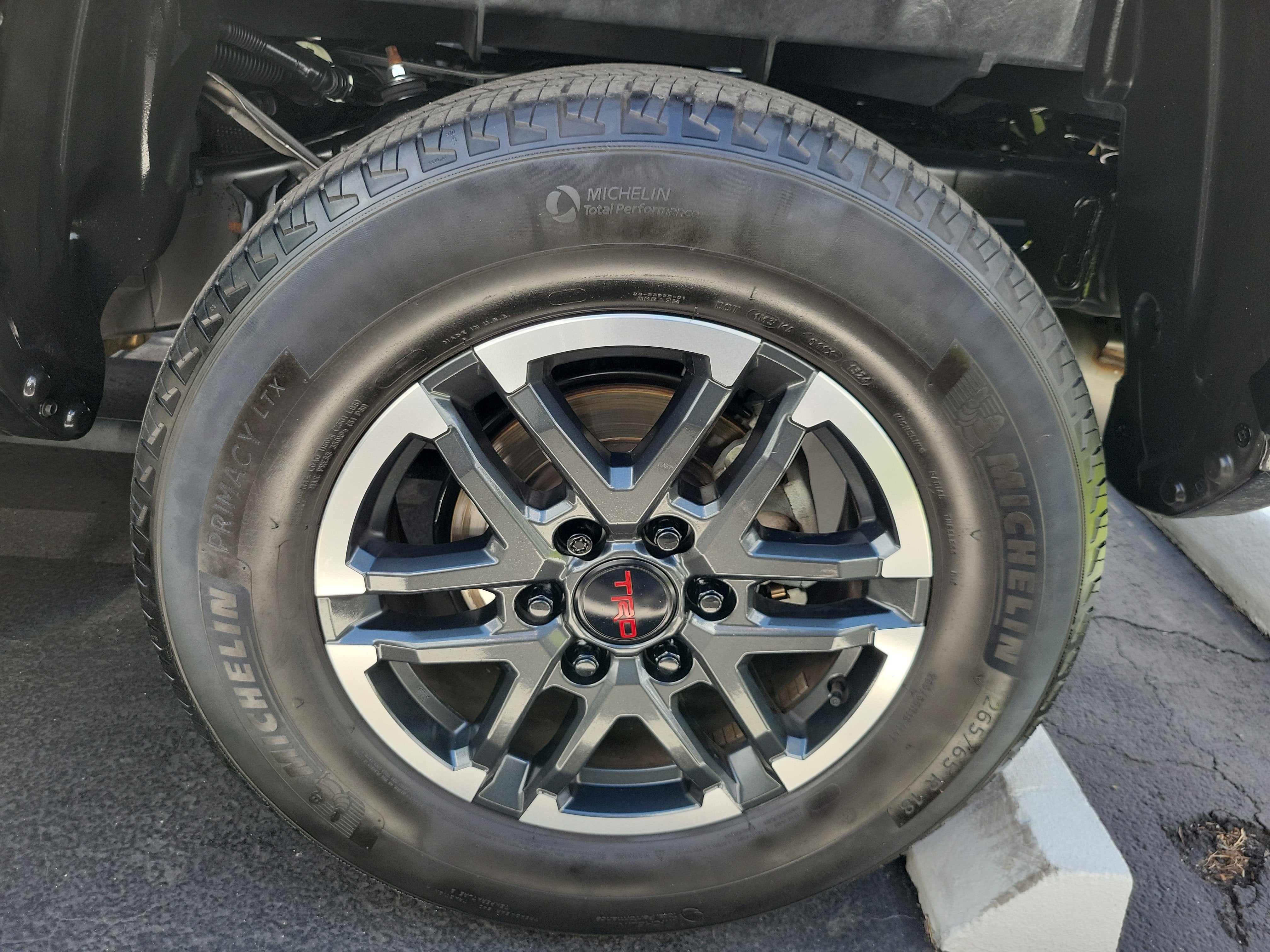 2024 Toyota Tacoma 4WD SR5