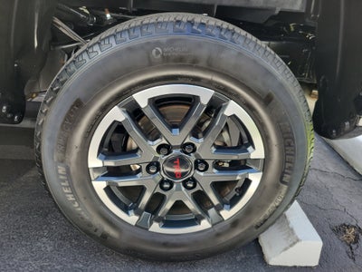 2024 Toyota Tacoma 4WD SR5