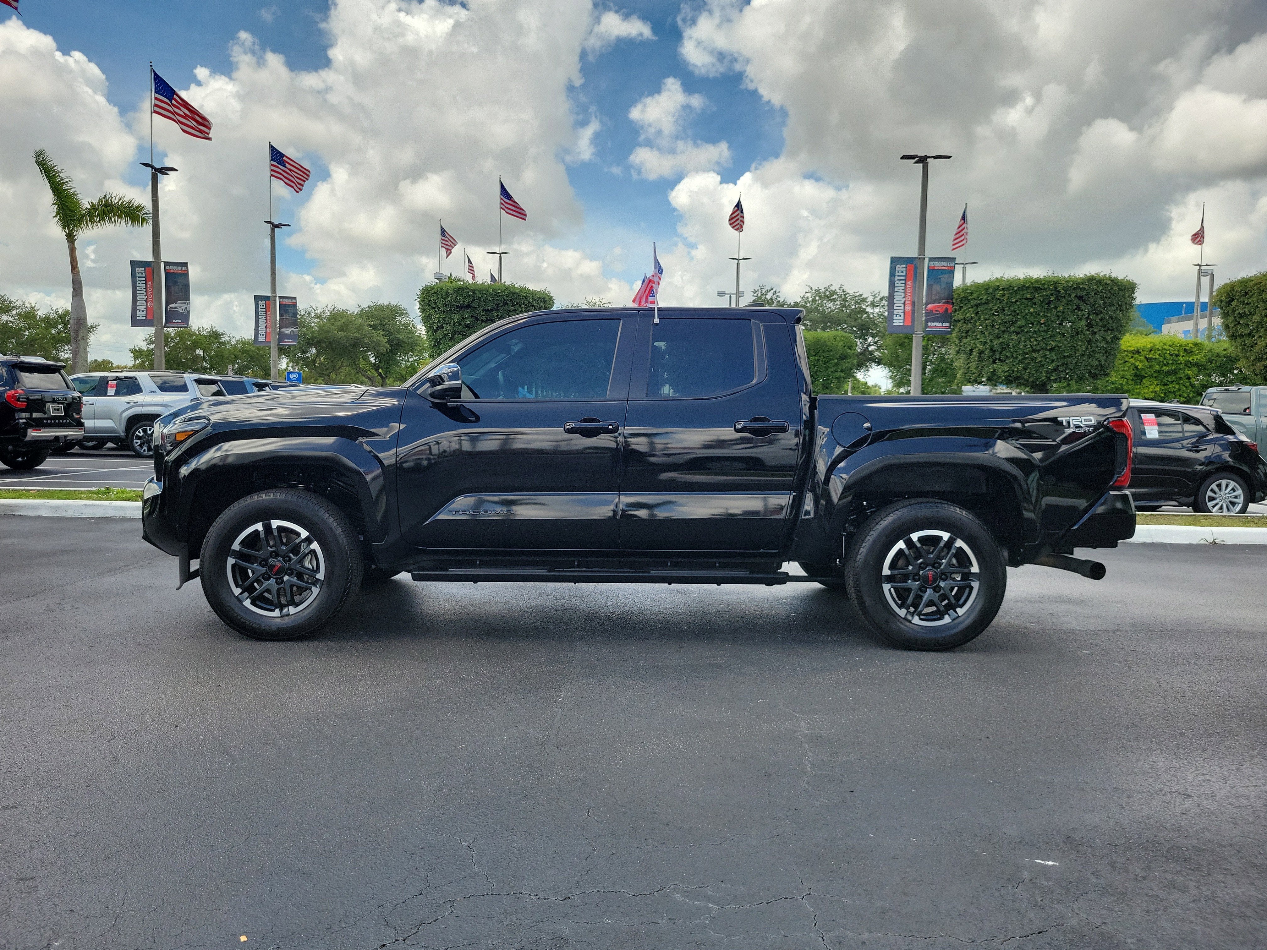 2024 Toyota Tacoma 4WD SR5
