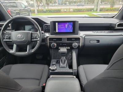 2025 Toyota Tacoma 4WD SR5