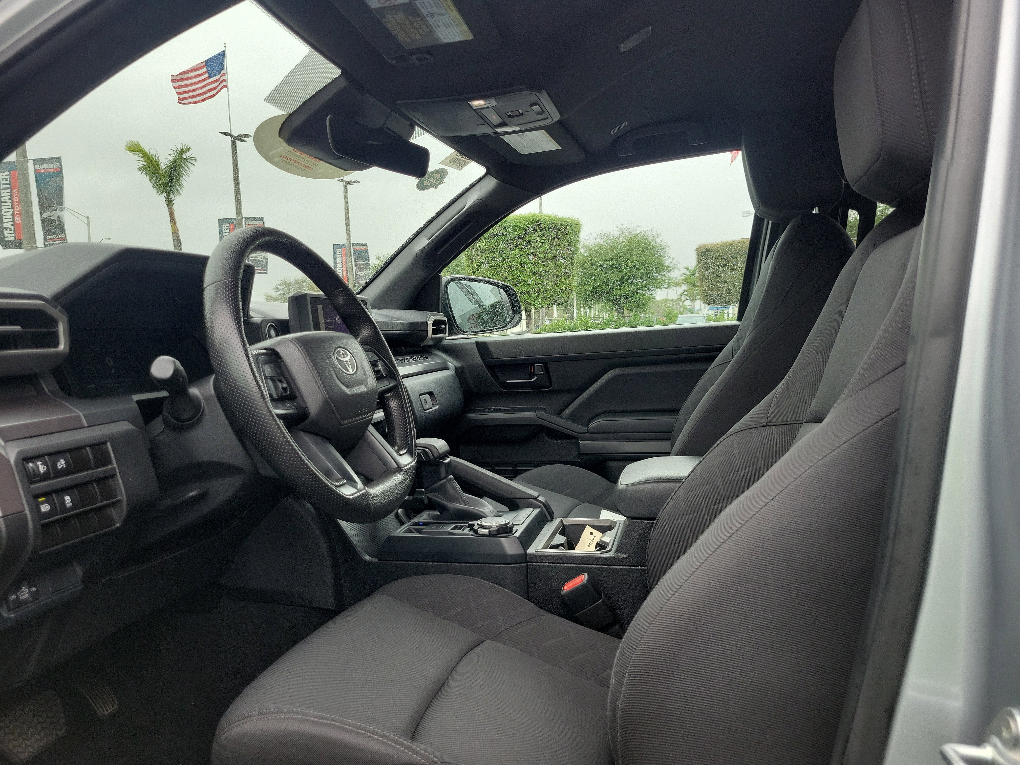 2025 Toyota Tacoma 4WD SR5