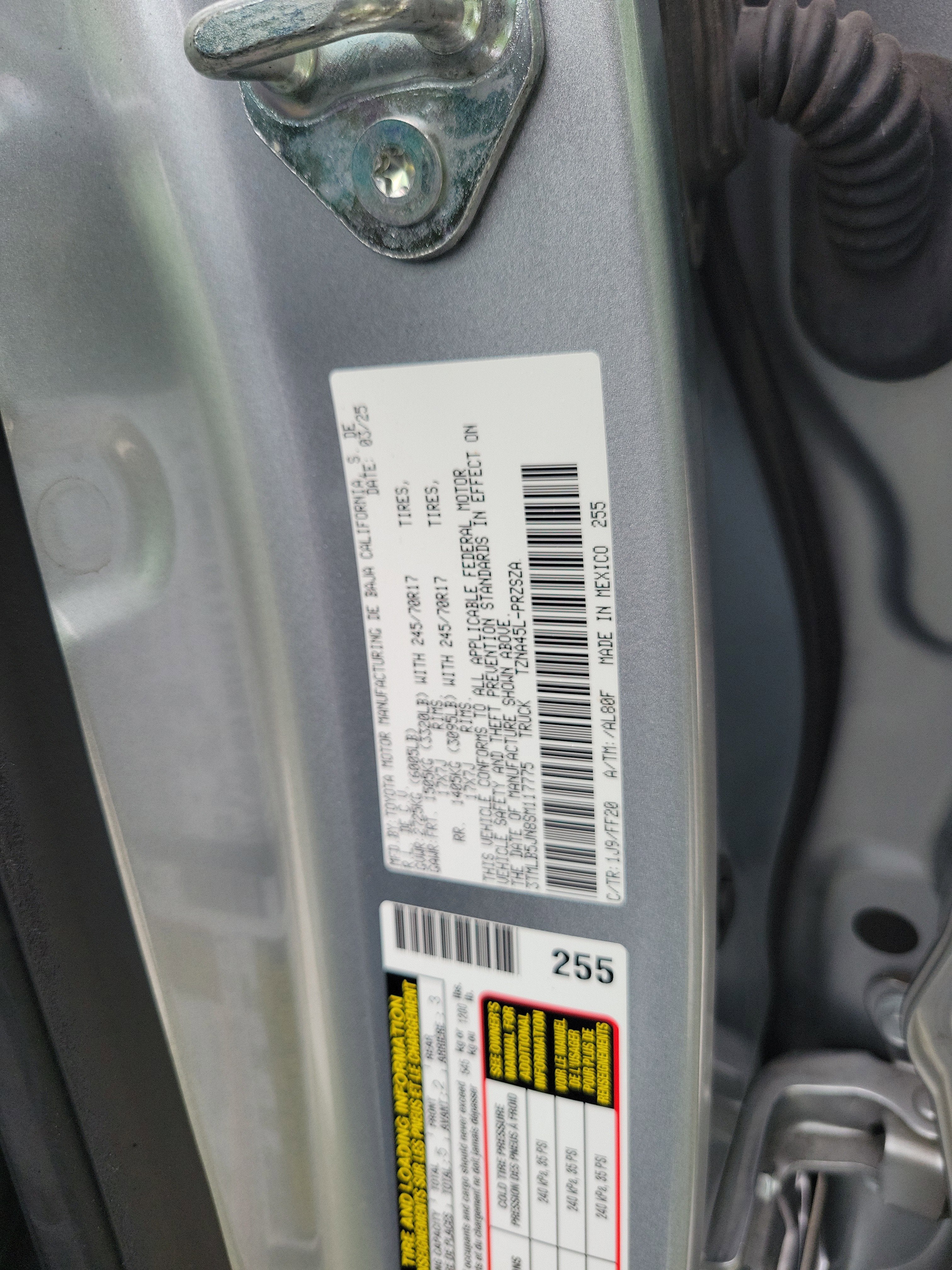 2025 Toyota Tacoma 4WD SR5