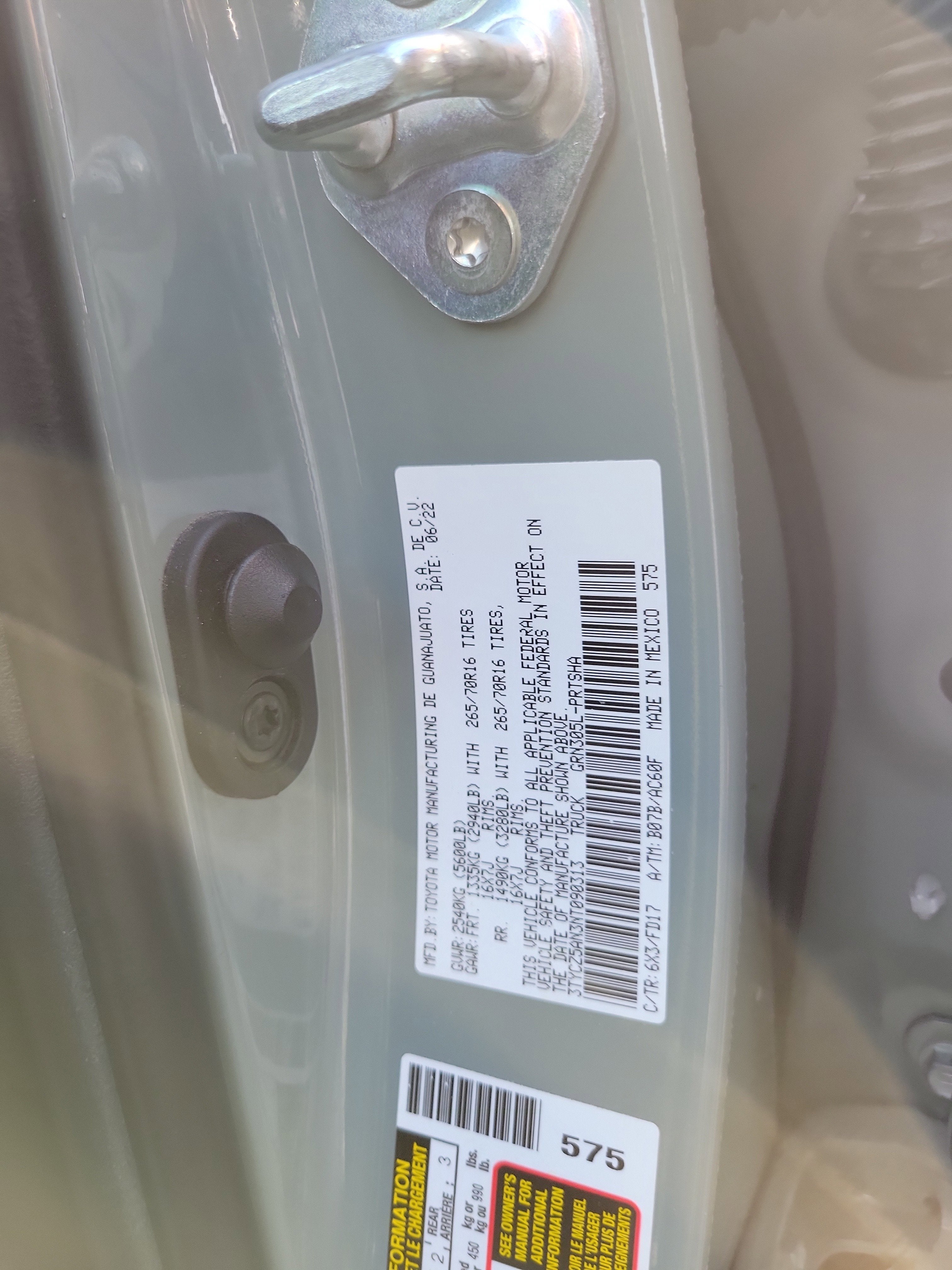 2022 Toyota Tacoma 4WD SR