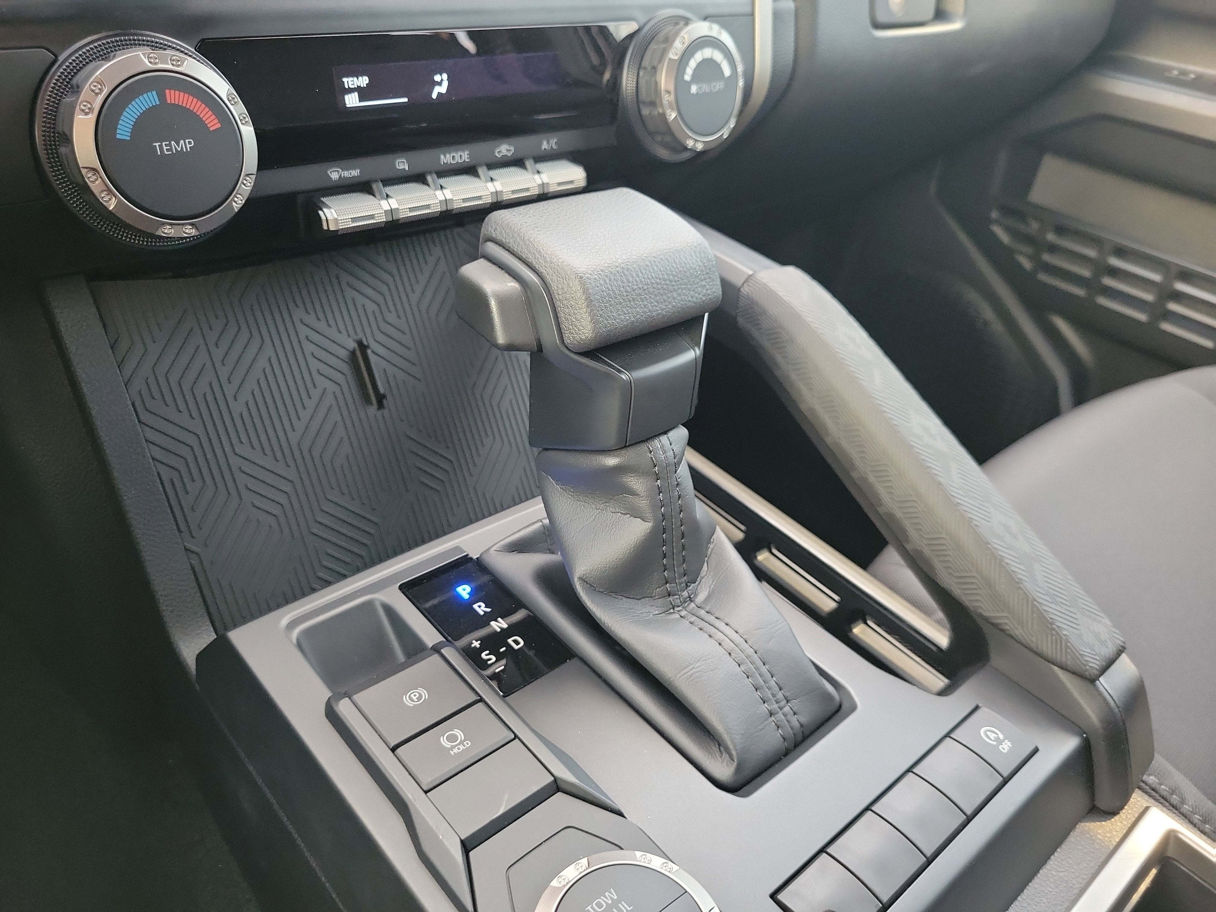 2025 Toyota Tacoma 2WD SR5