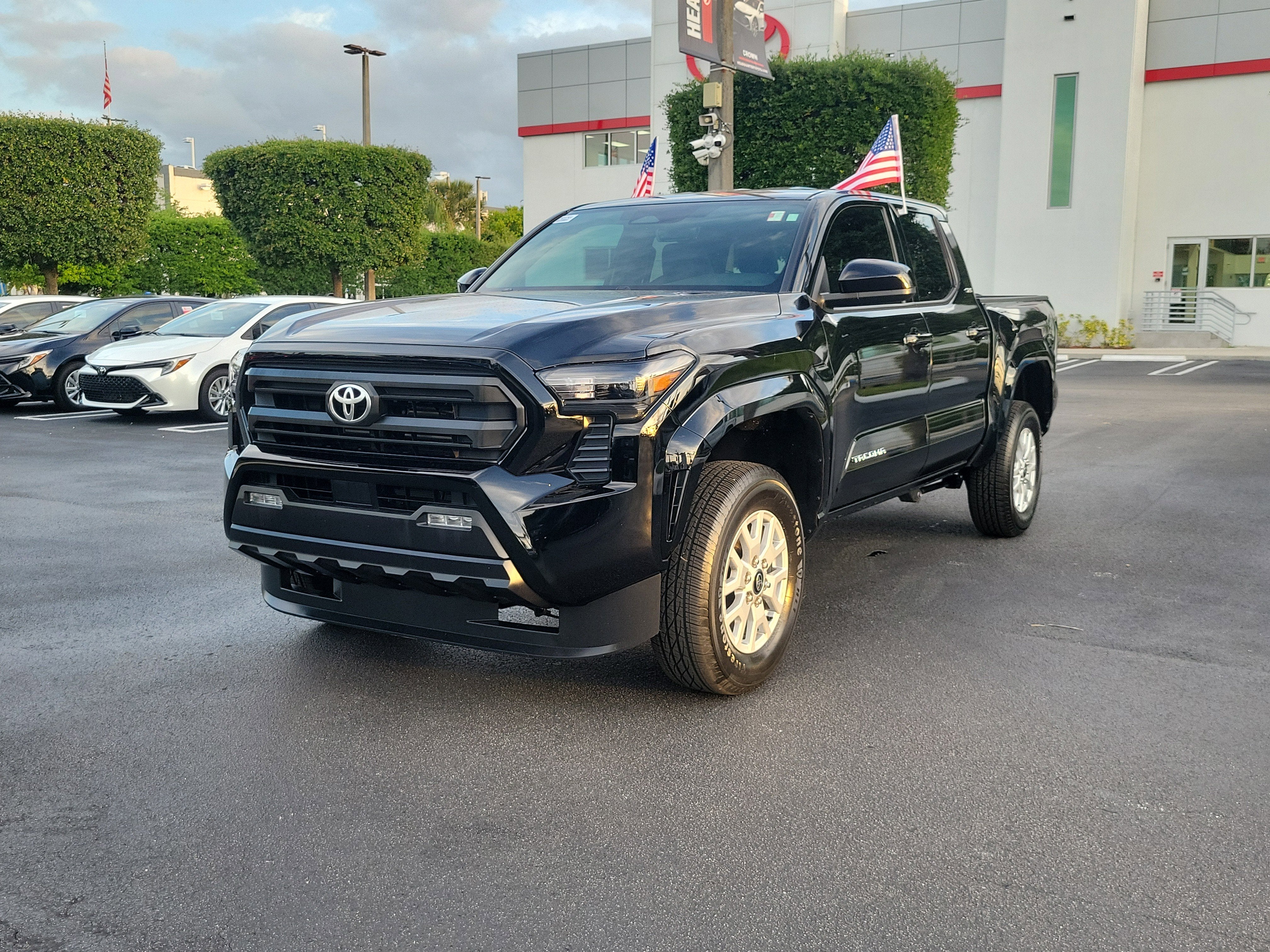 2025 Toyota Tacoma 2WD SR5
