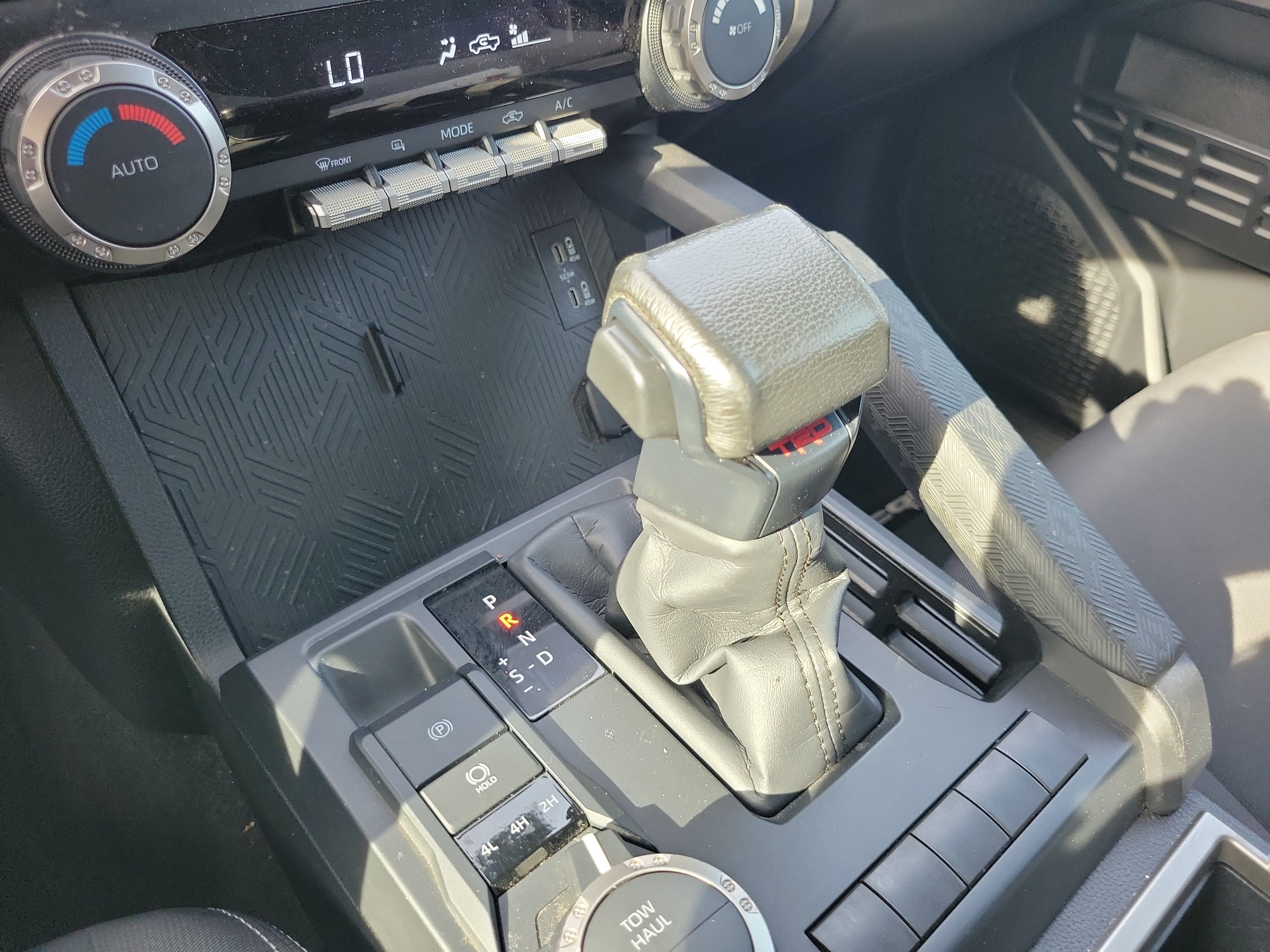2024 Toyota Tacoma 4WD SR5