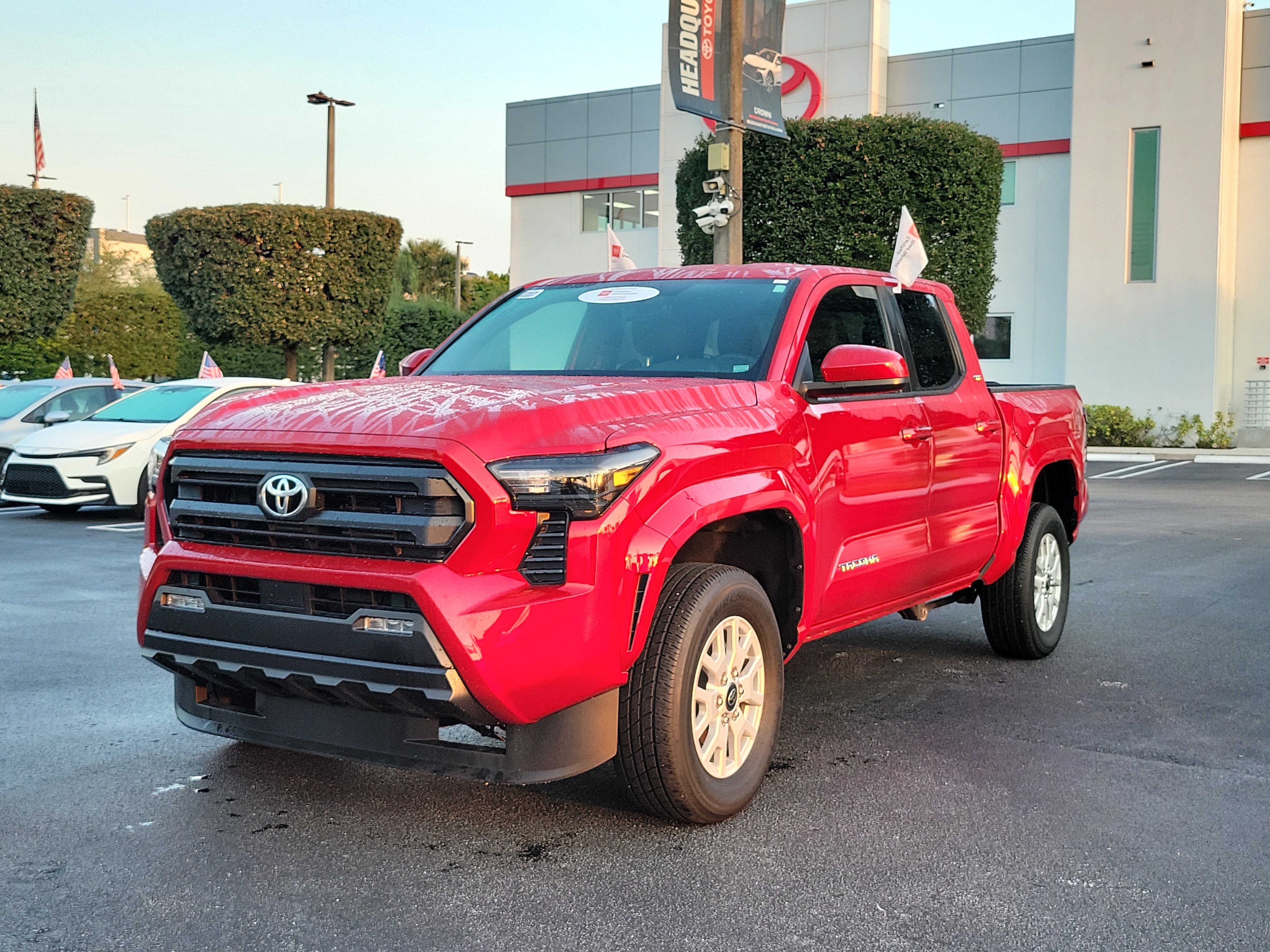 2025 Toyota Tacoma 4WD SR5