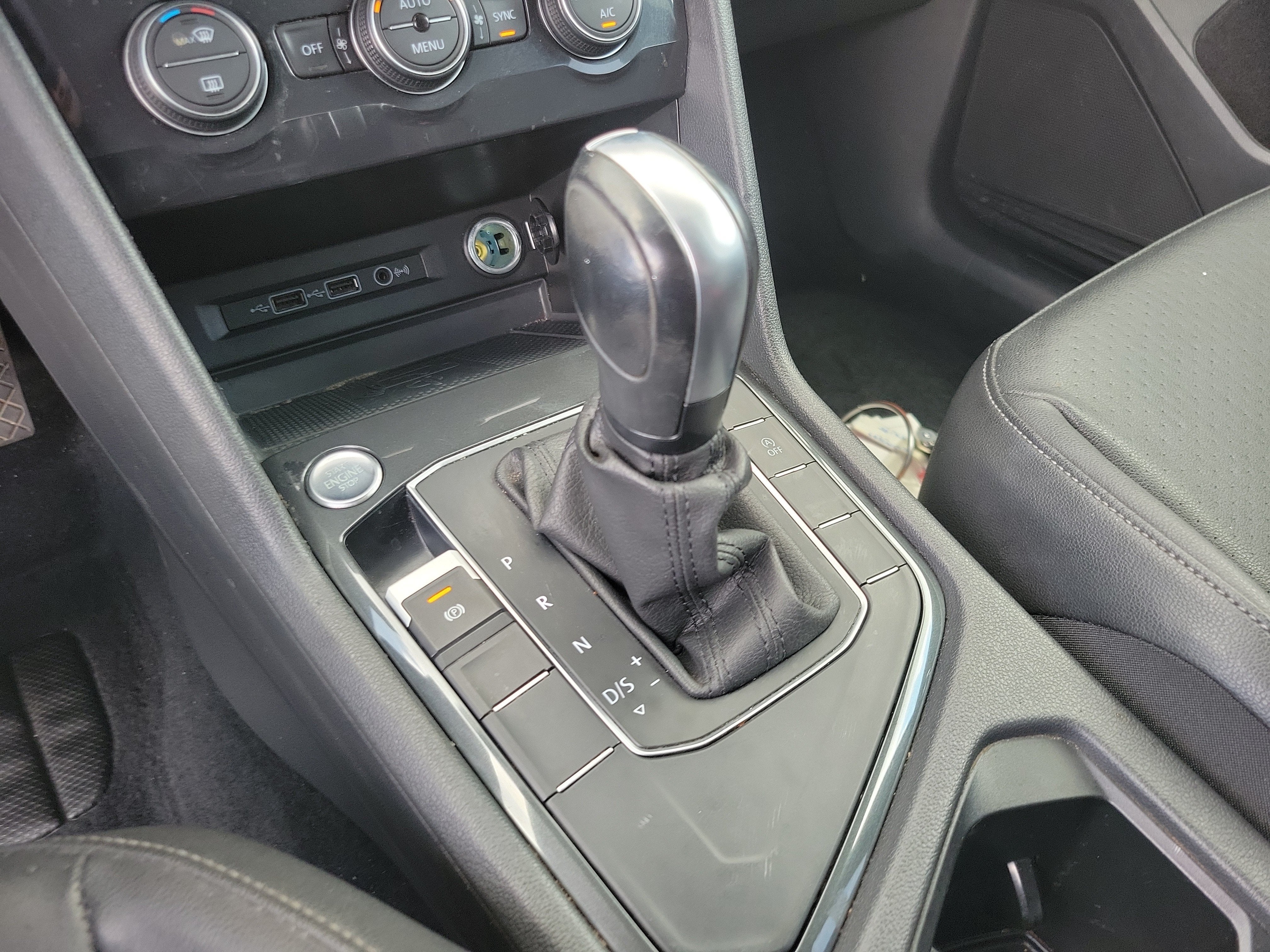2020 Volkswagen Tiguan SE