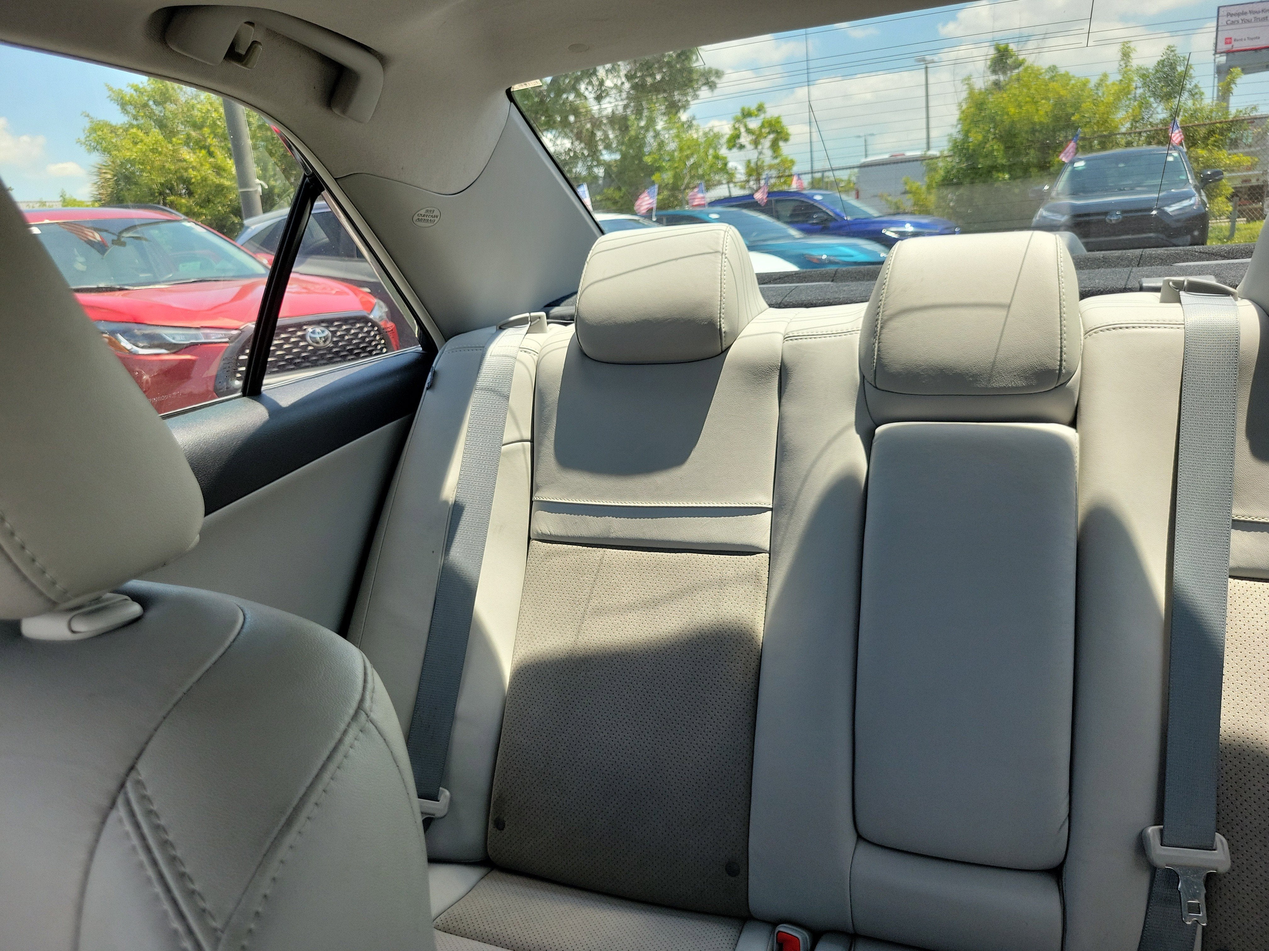 2012 Toyota Camry Hybrid LE