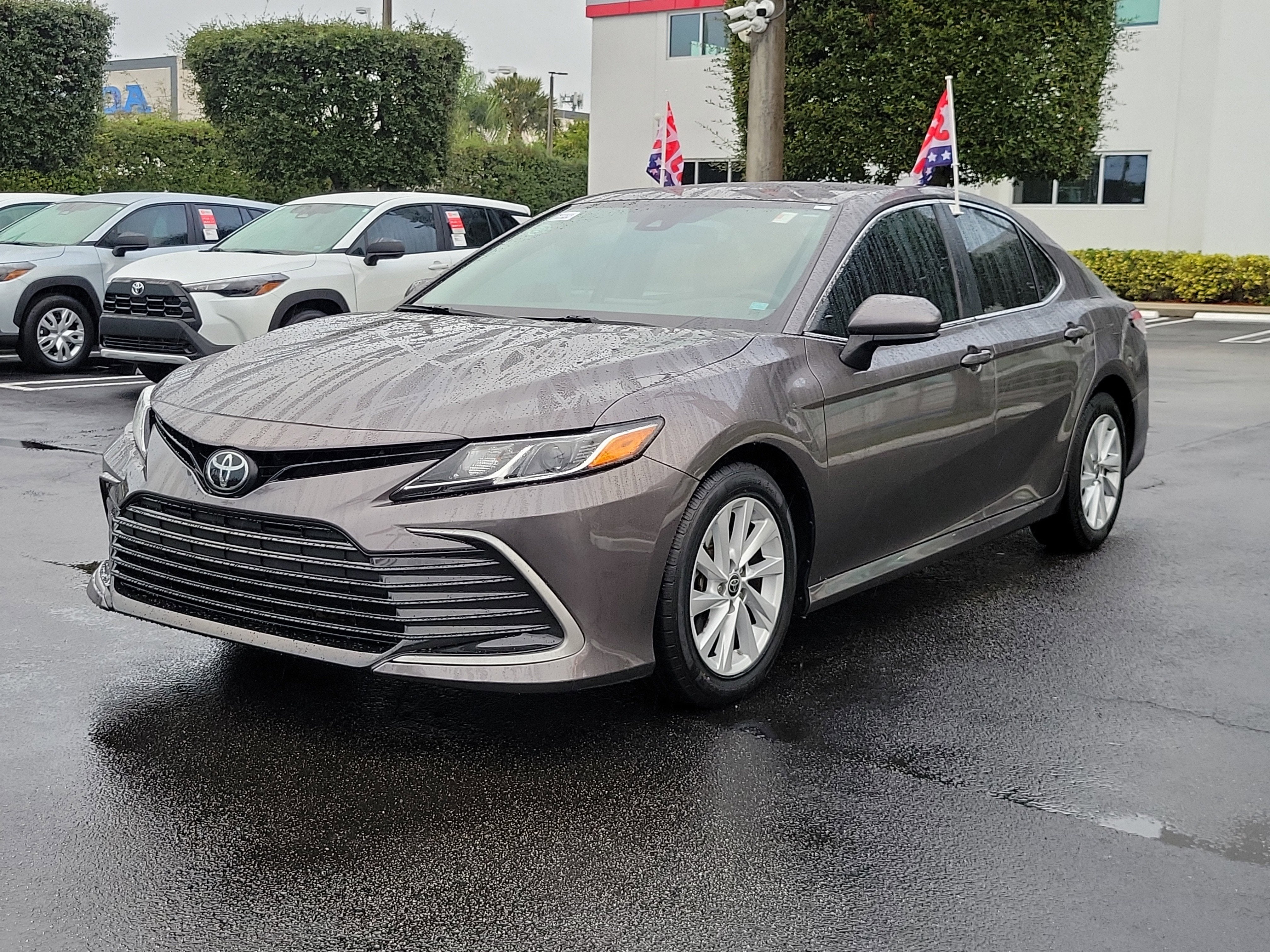 2022 Toyota Camry LE